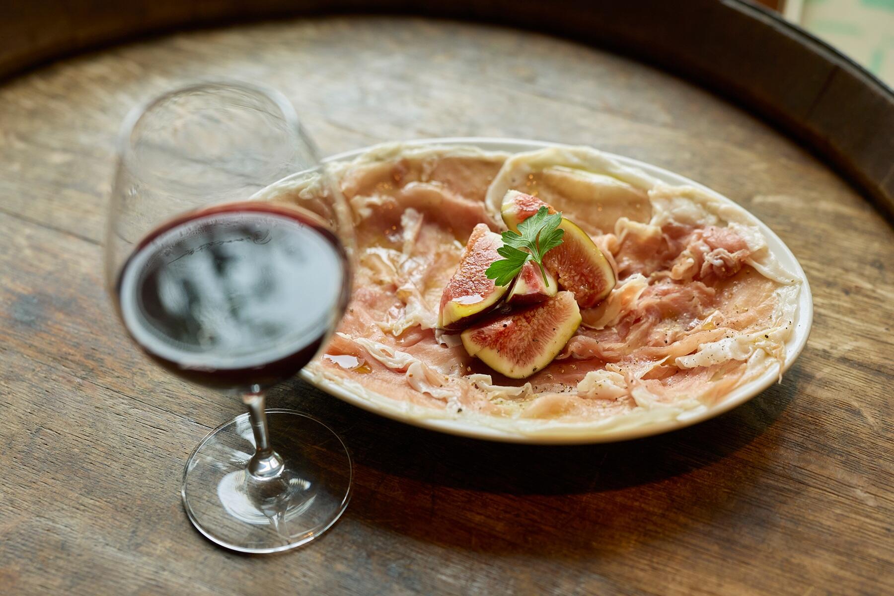 ハモンセラーノと無花果の盛り合わせ