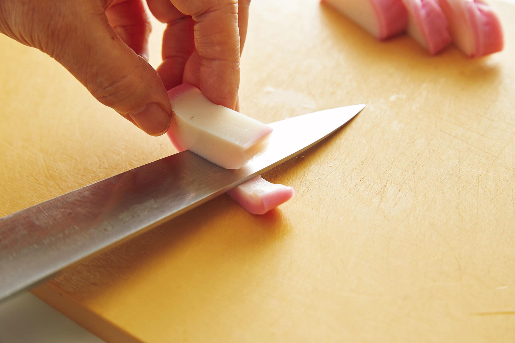 切り込みを入れる