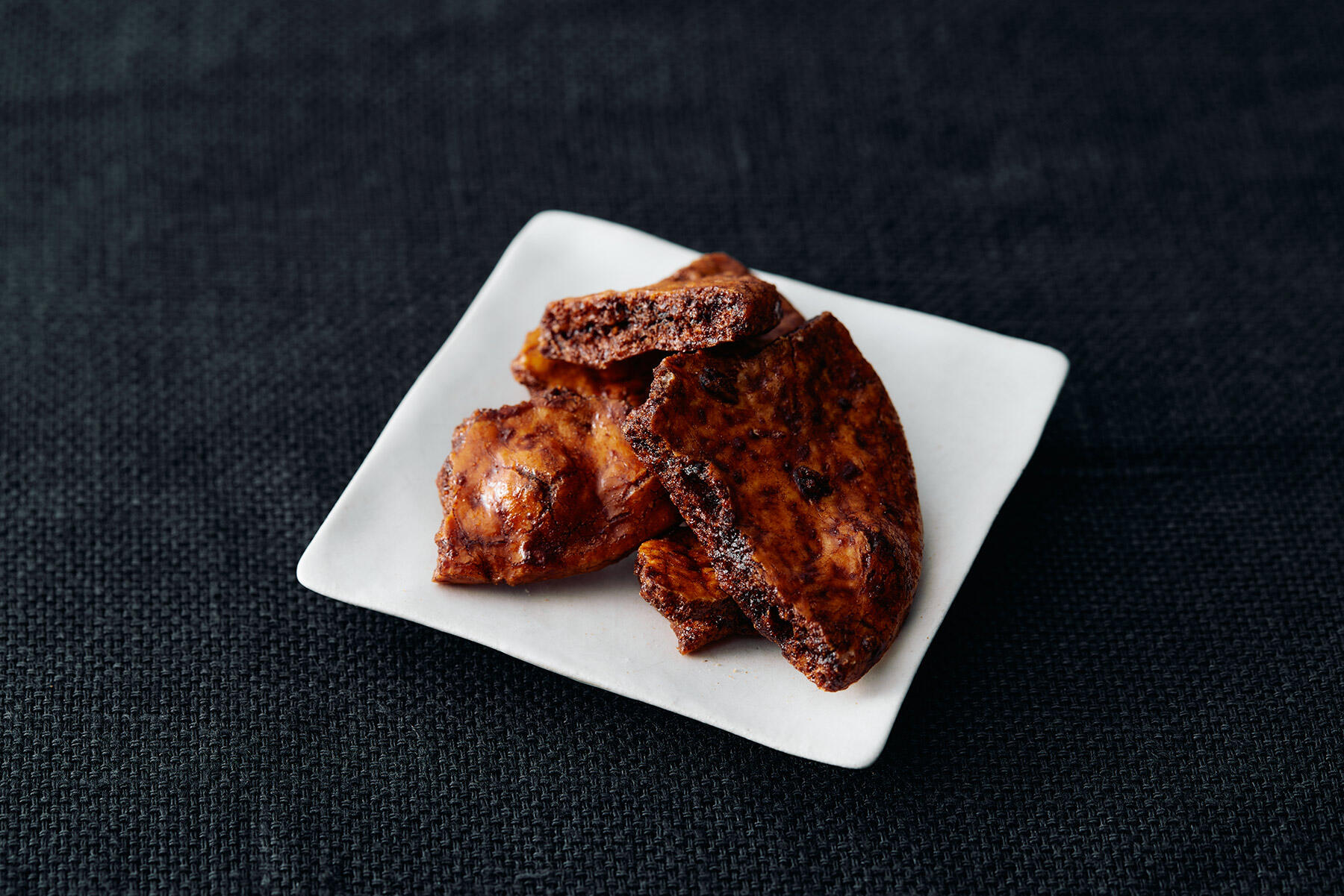 技のこだ割り 濃厚醤油　354円 