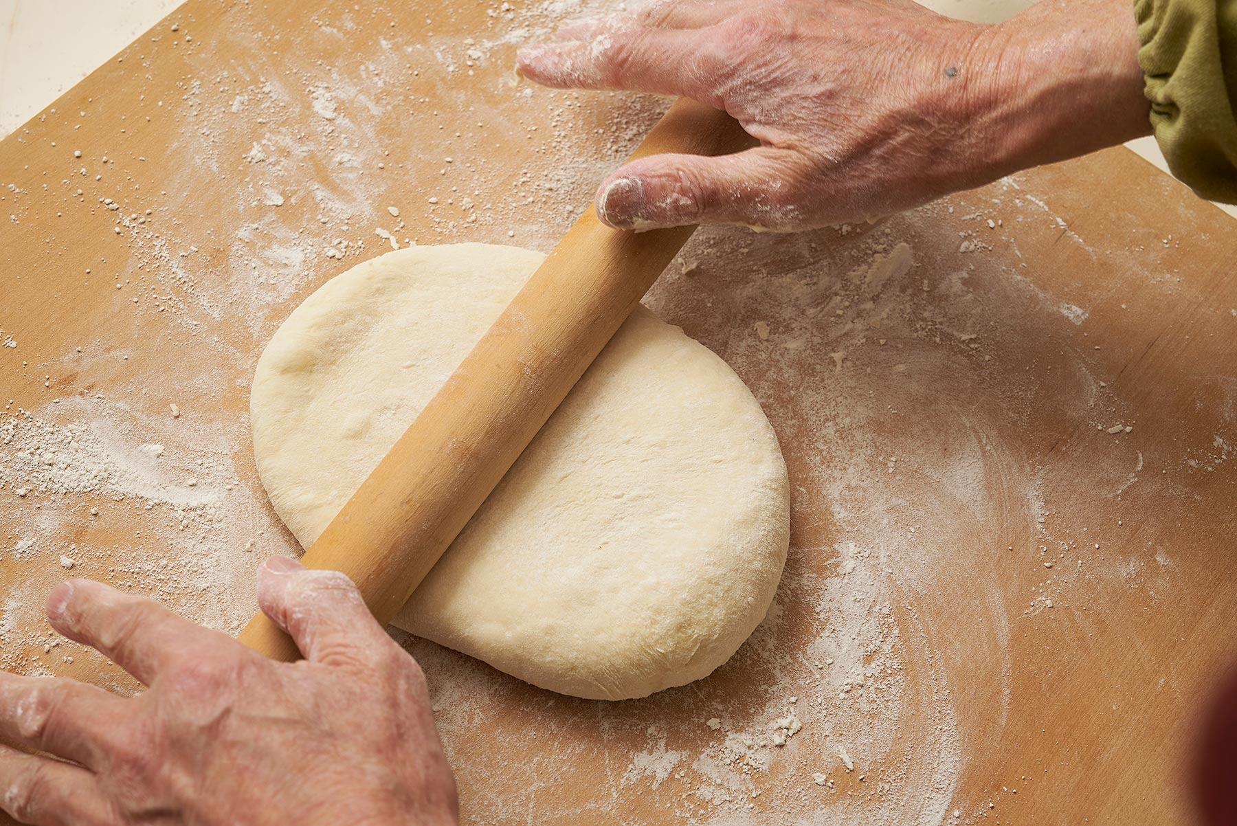 【生地を成形する】