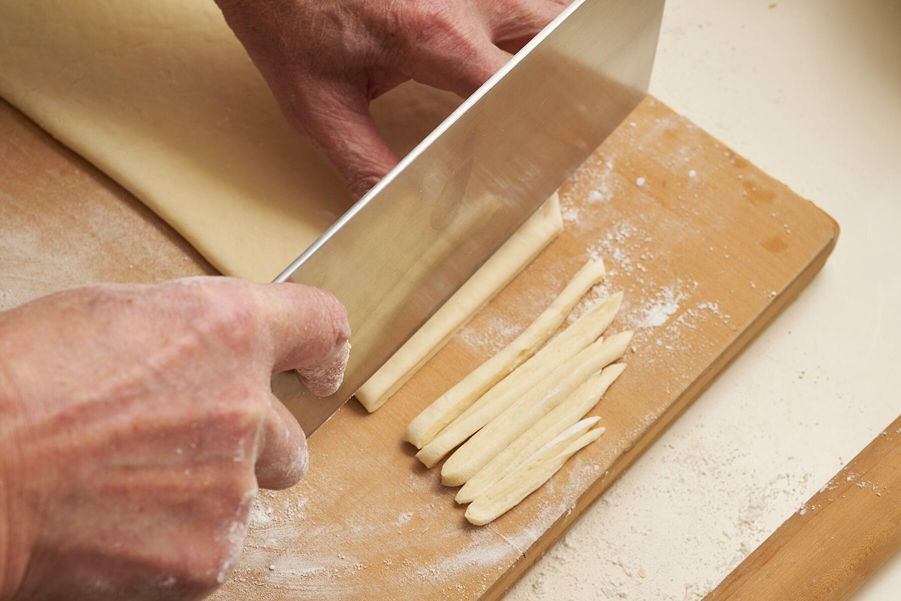 【生地を成形する】