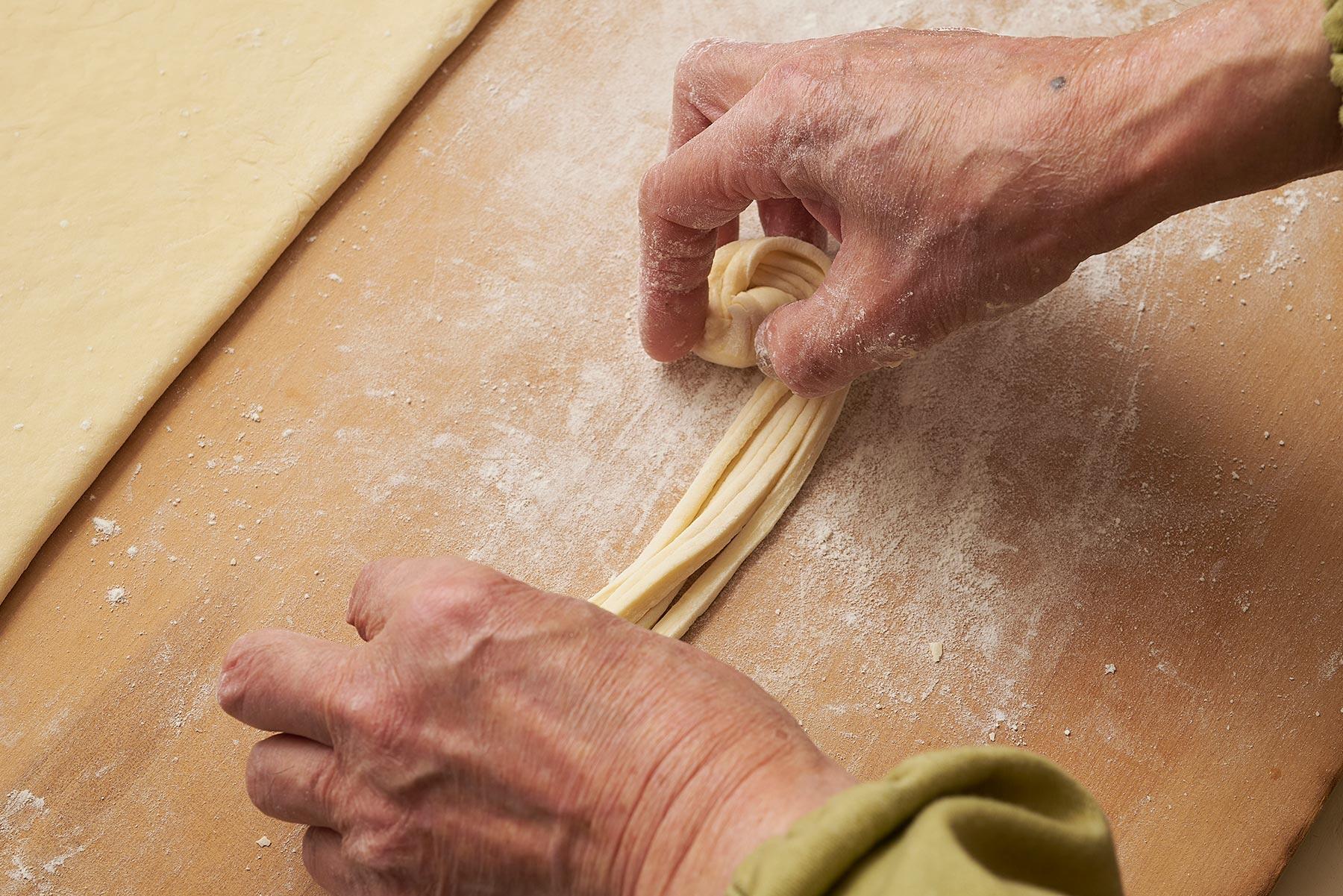 渦巻き状にくるくると巻く