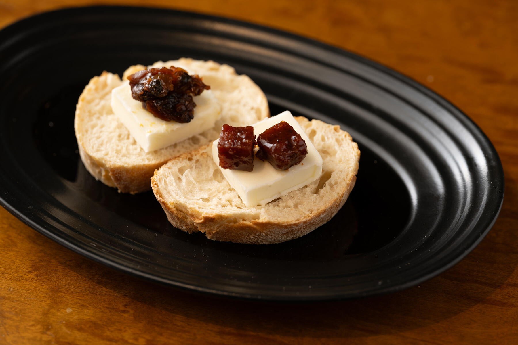 大宮勝雄シェフ流佃煮バターカナッペ