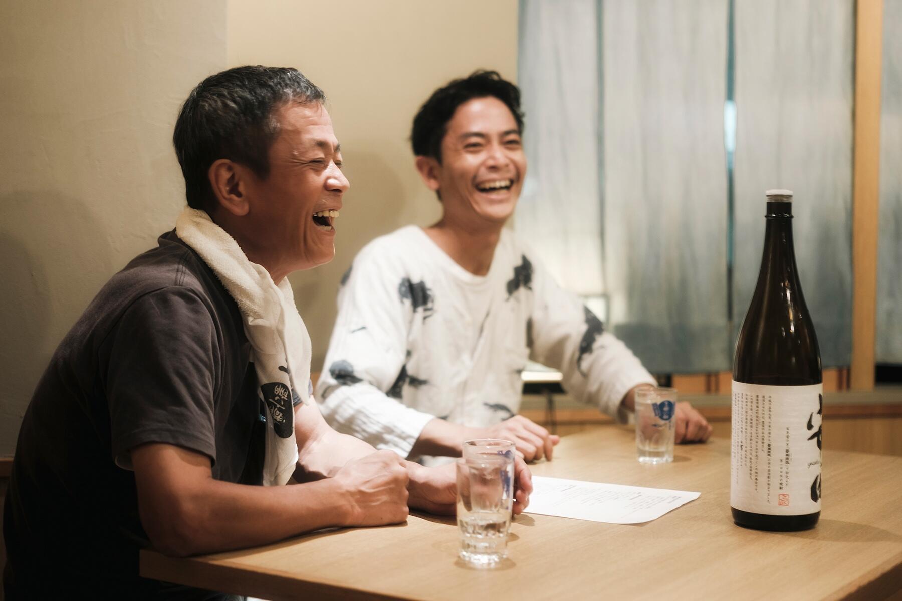 オーナーの研さんと、息子の情さん