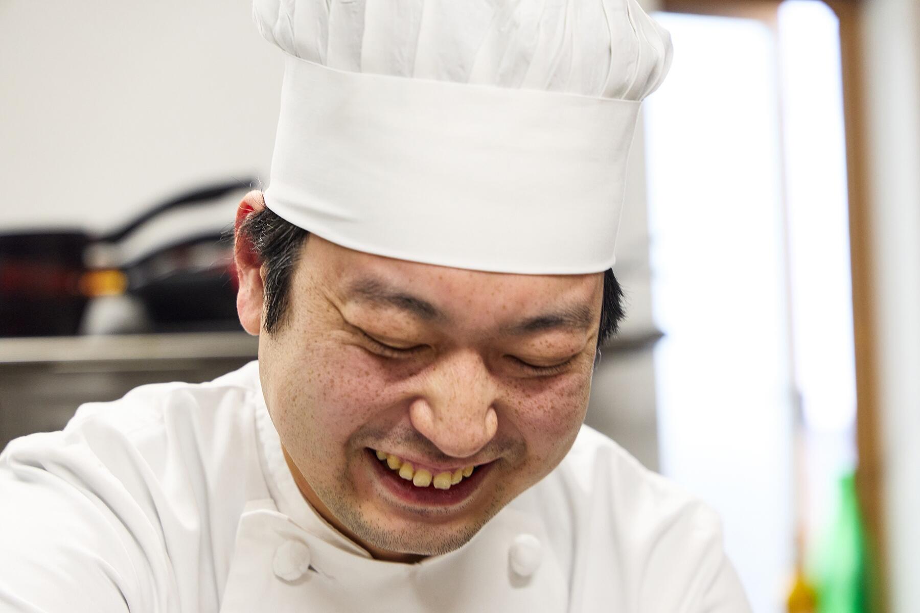 岩坪貢範シェフ