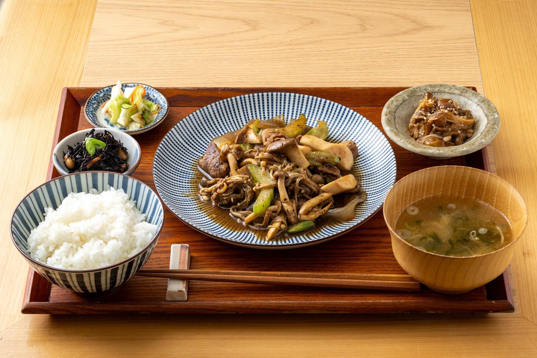 中華炒め定食
