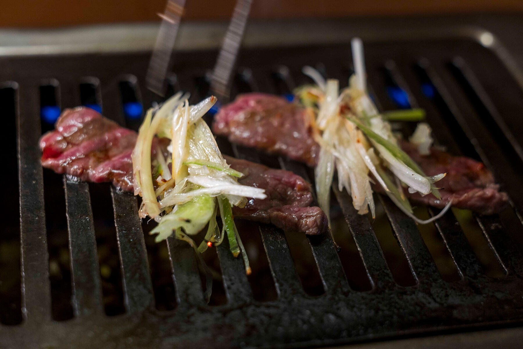 「明洞ロース」を焼く