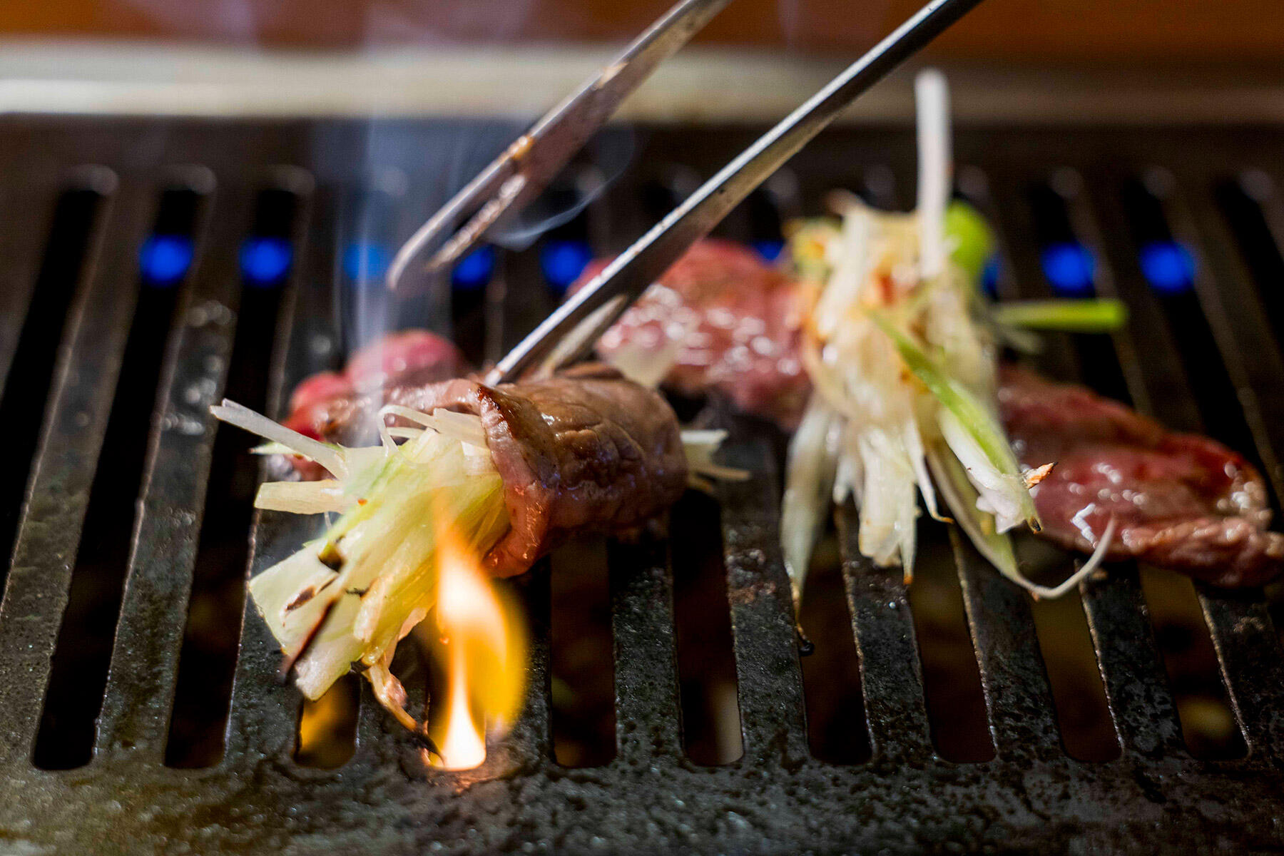 「明洞ロース」を焼く