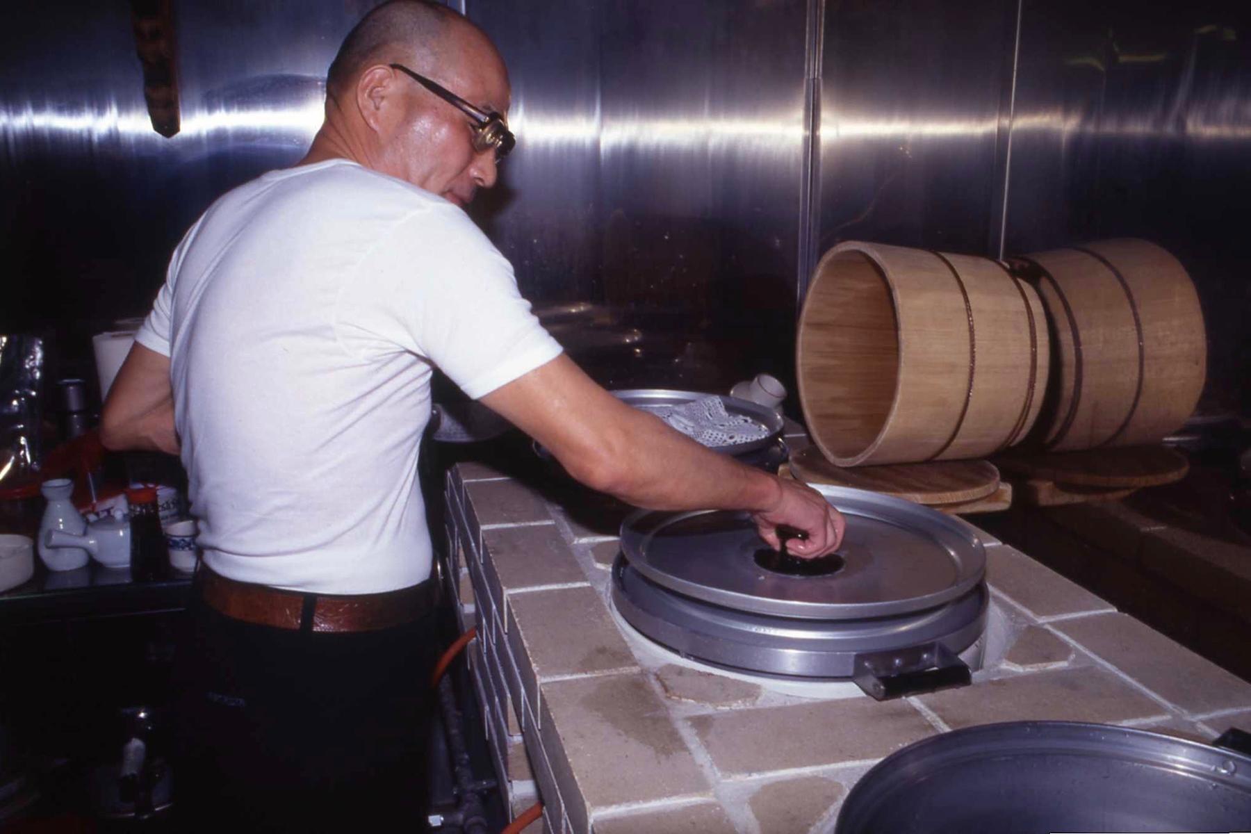 炊く時間はスイッチを入れてから19～20分。