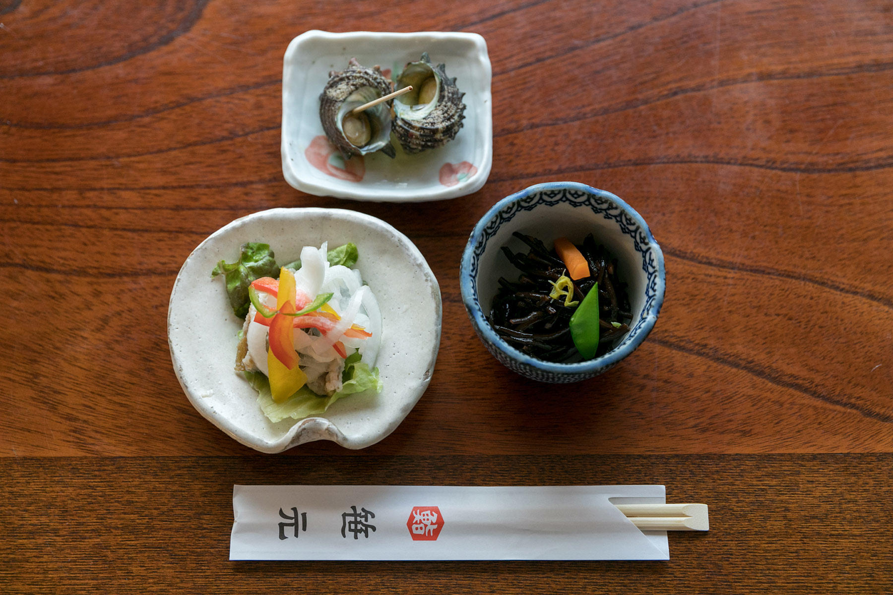 “おまかせコース”の日替わり小鉢3品