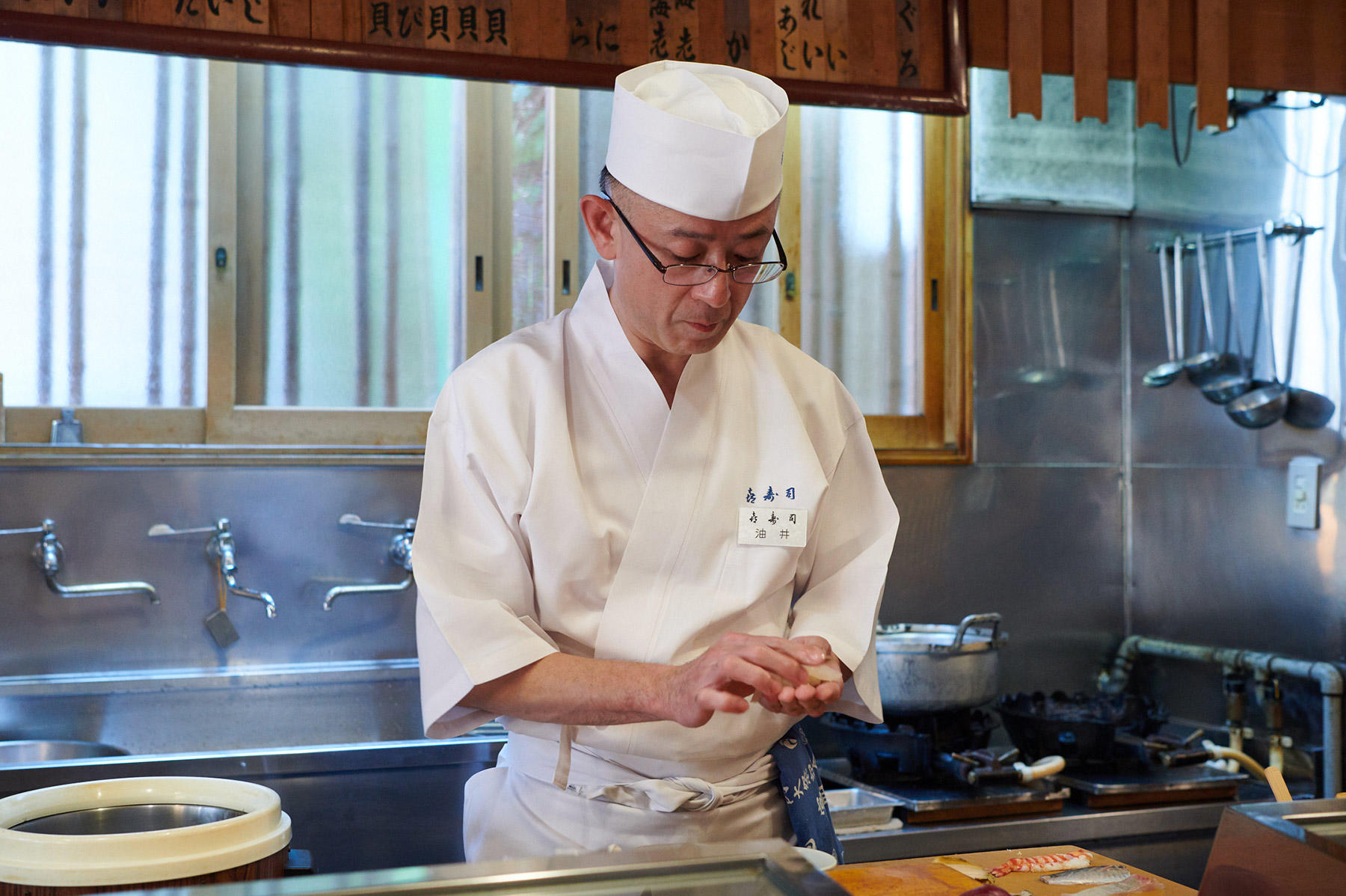 「㐂寿司」四代目の油井一浩さん