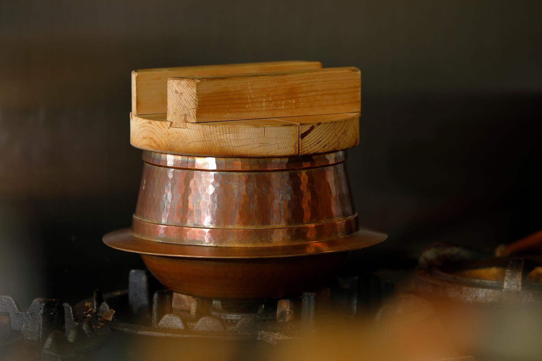 姿形を見ただけど、きっとこの釜で炊かれたごはんは美味しいんだろうなと思うから不思議。実際、美味しいんだけれど。