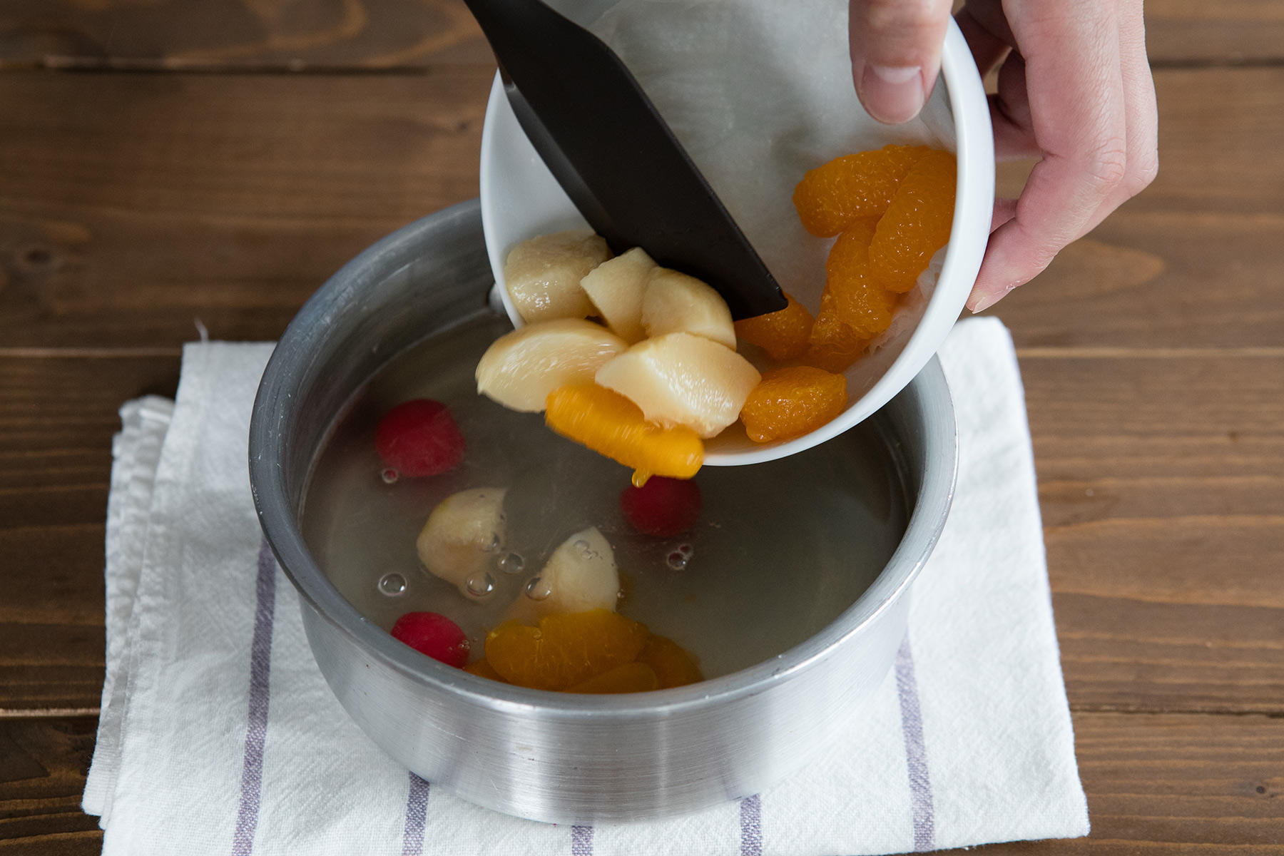 フルーツ類を加える