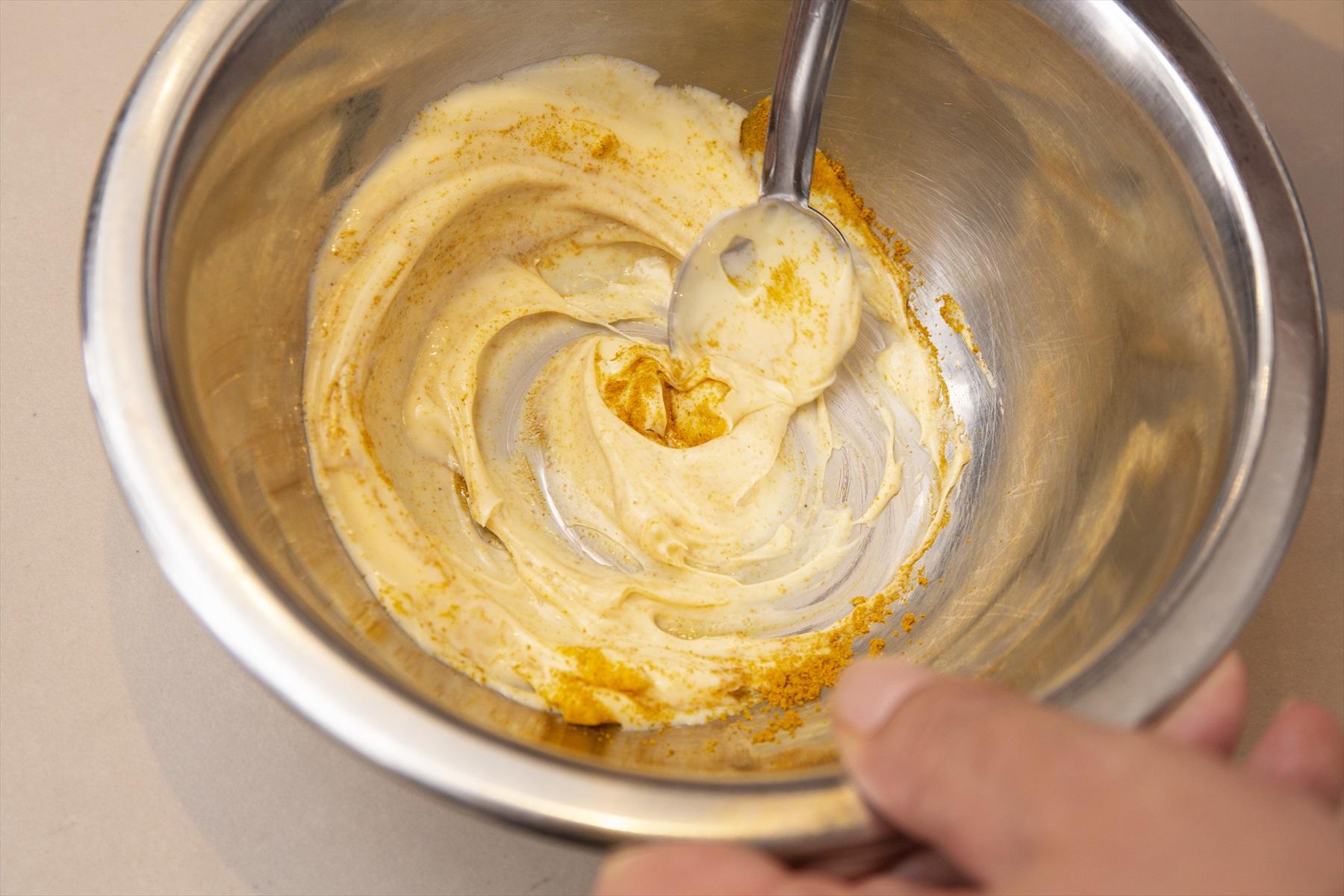 カレーマヨソースをつくる