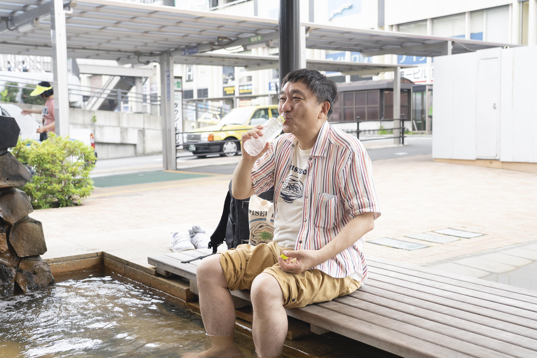 熱海で足湯に浸かり 駅弁を買う 石原壮一郎さんの青春18きっぷ行き当たりばっ旅 公式 Dancyu ダンチュウ