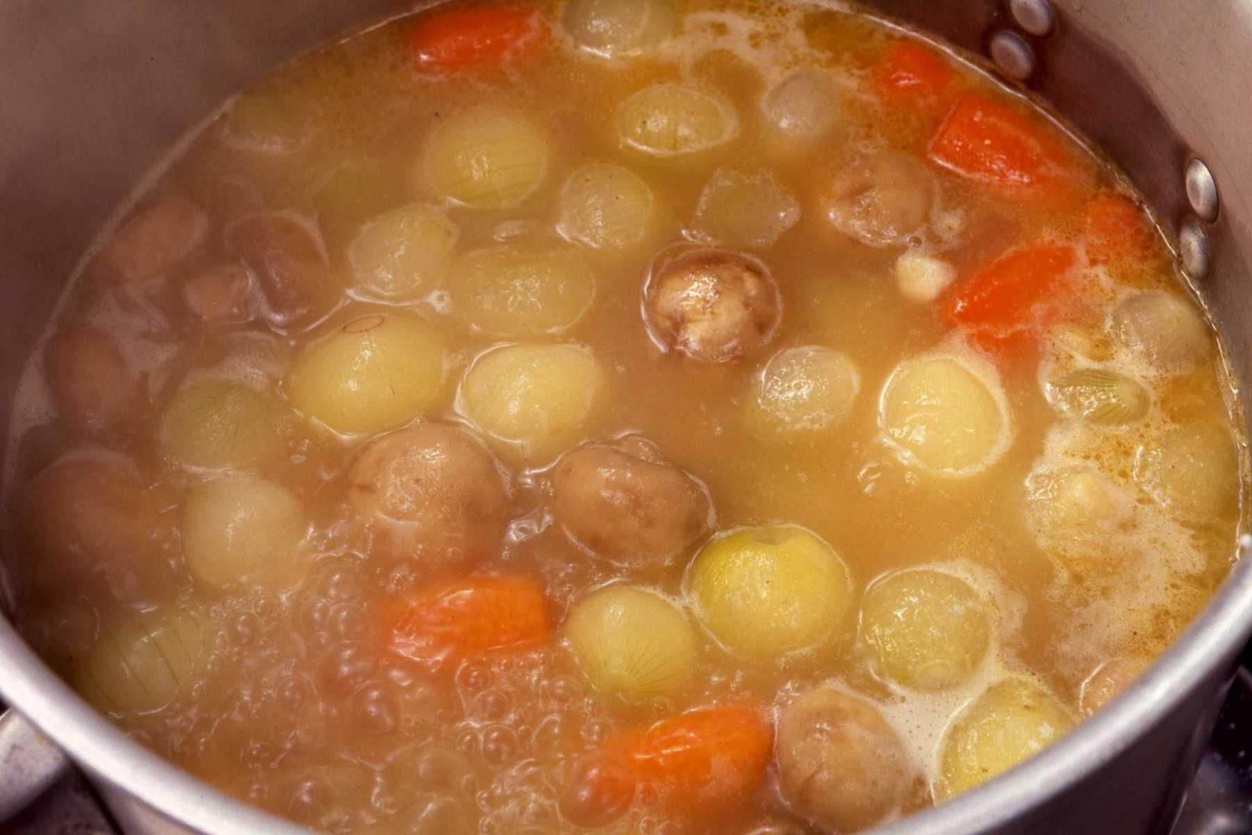 じゃがいもを加える