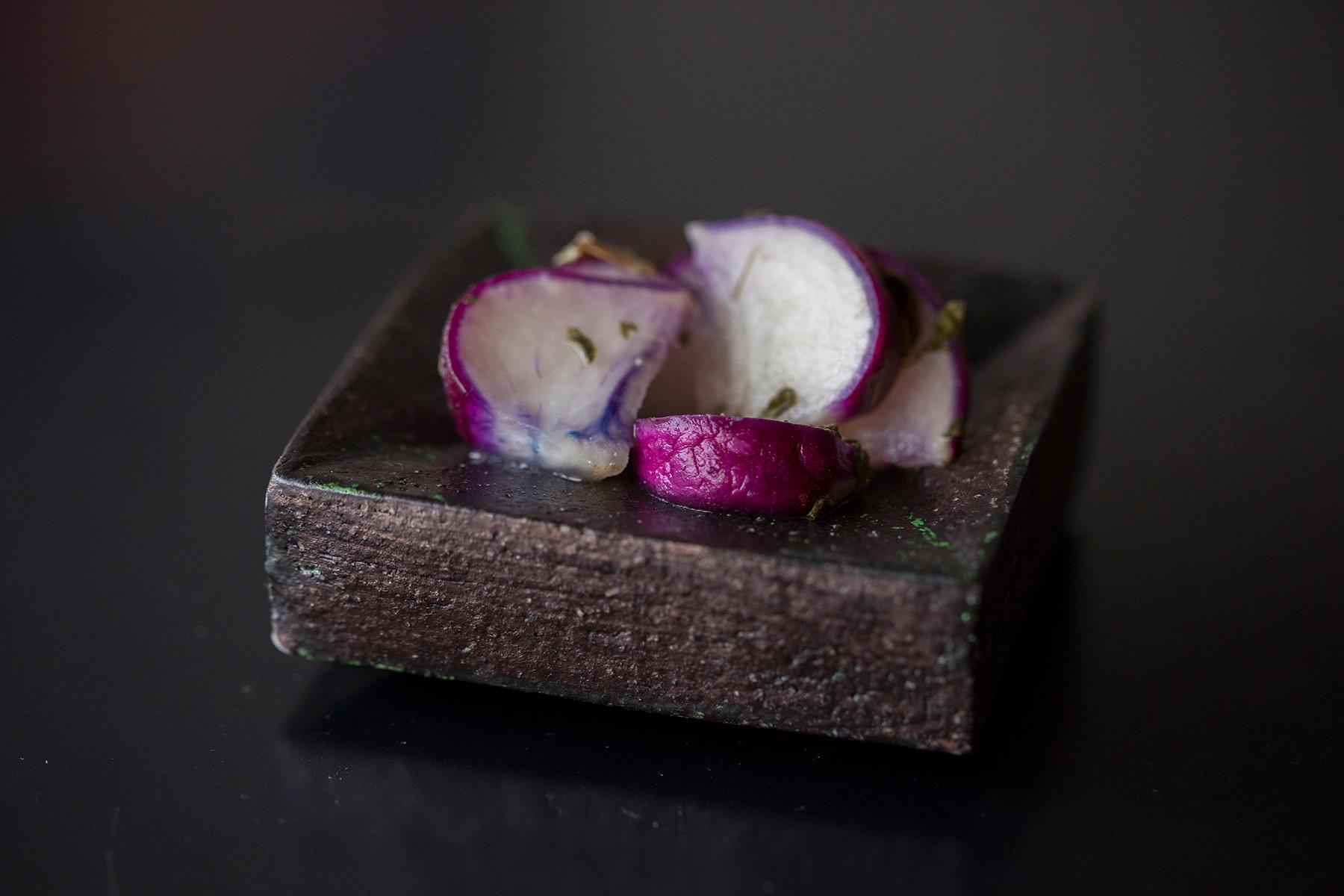 「焼畑あつみかぶ」の浅漬け　インドの香草風味