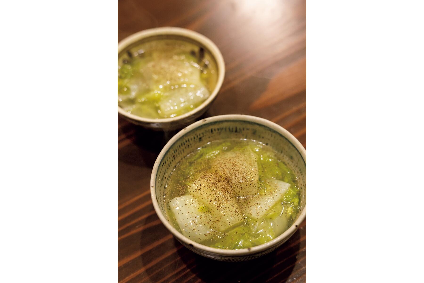 「食堂おがわ」の“白菜の塩あんかけ”