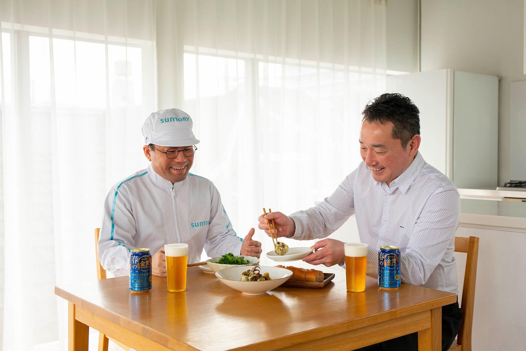 原田慎次シェフと金麦醸造家・齋藤和輝さん
