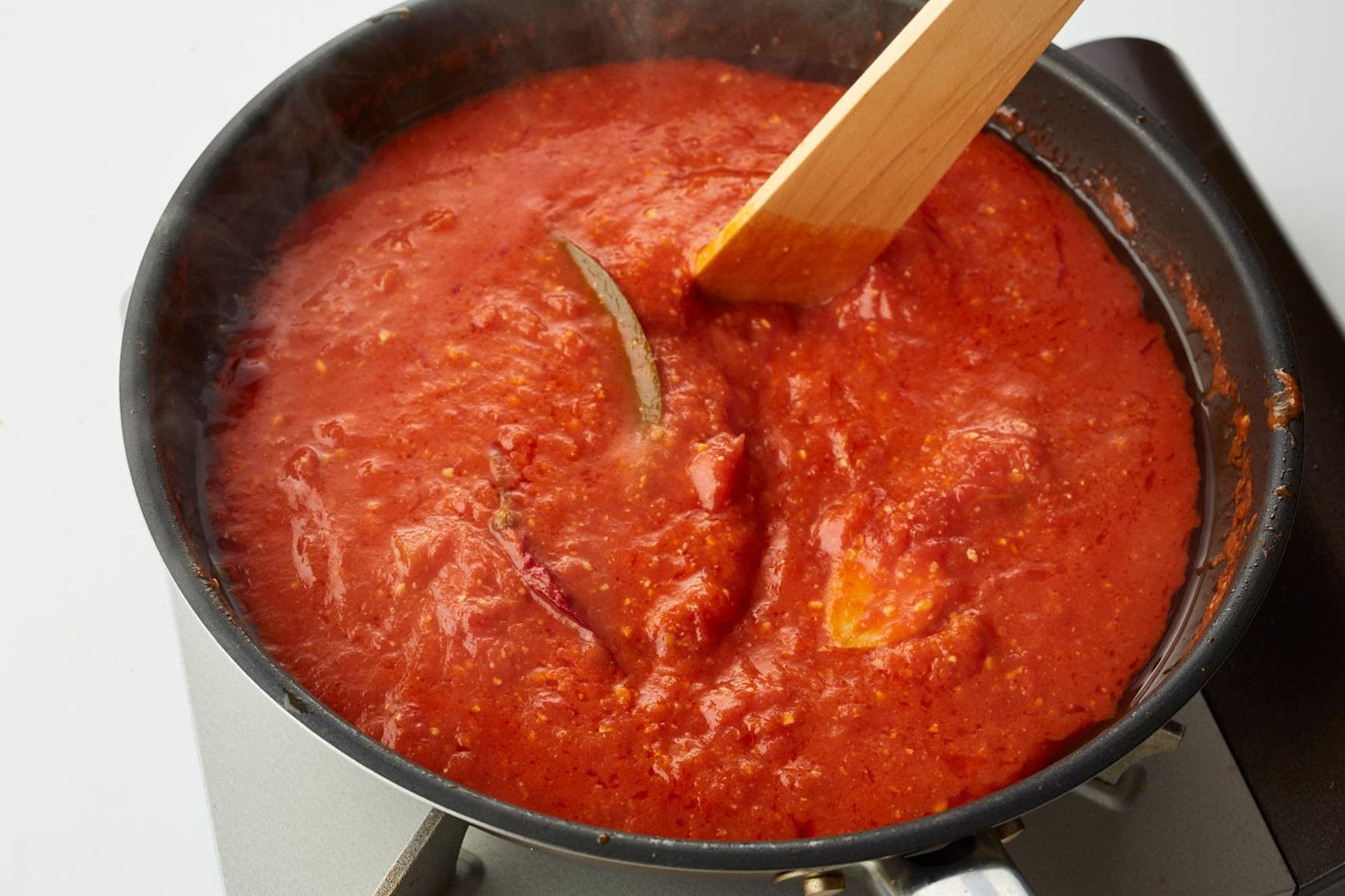 とろりとするまで煮詰める。