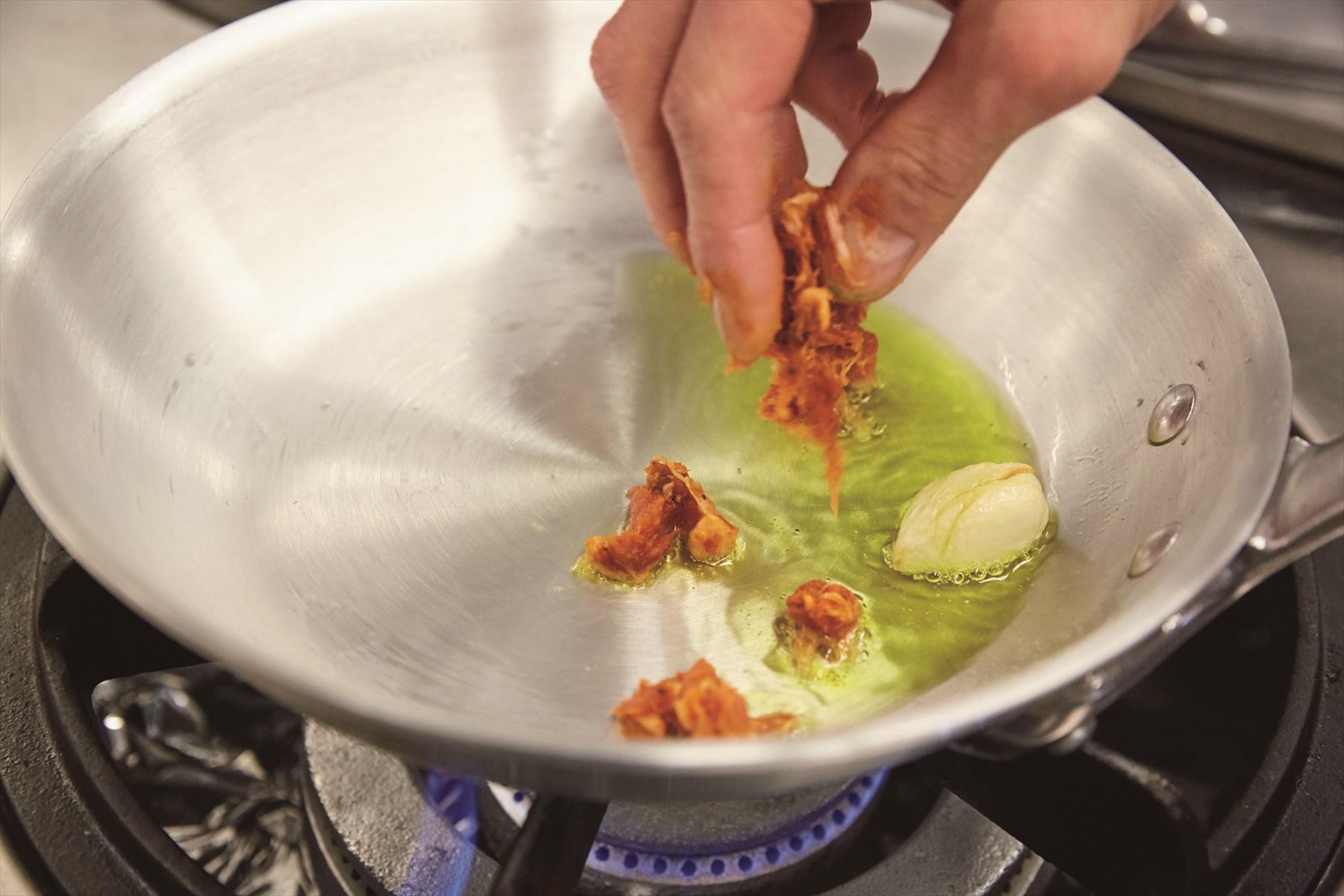 オイルに風味をつける