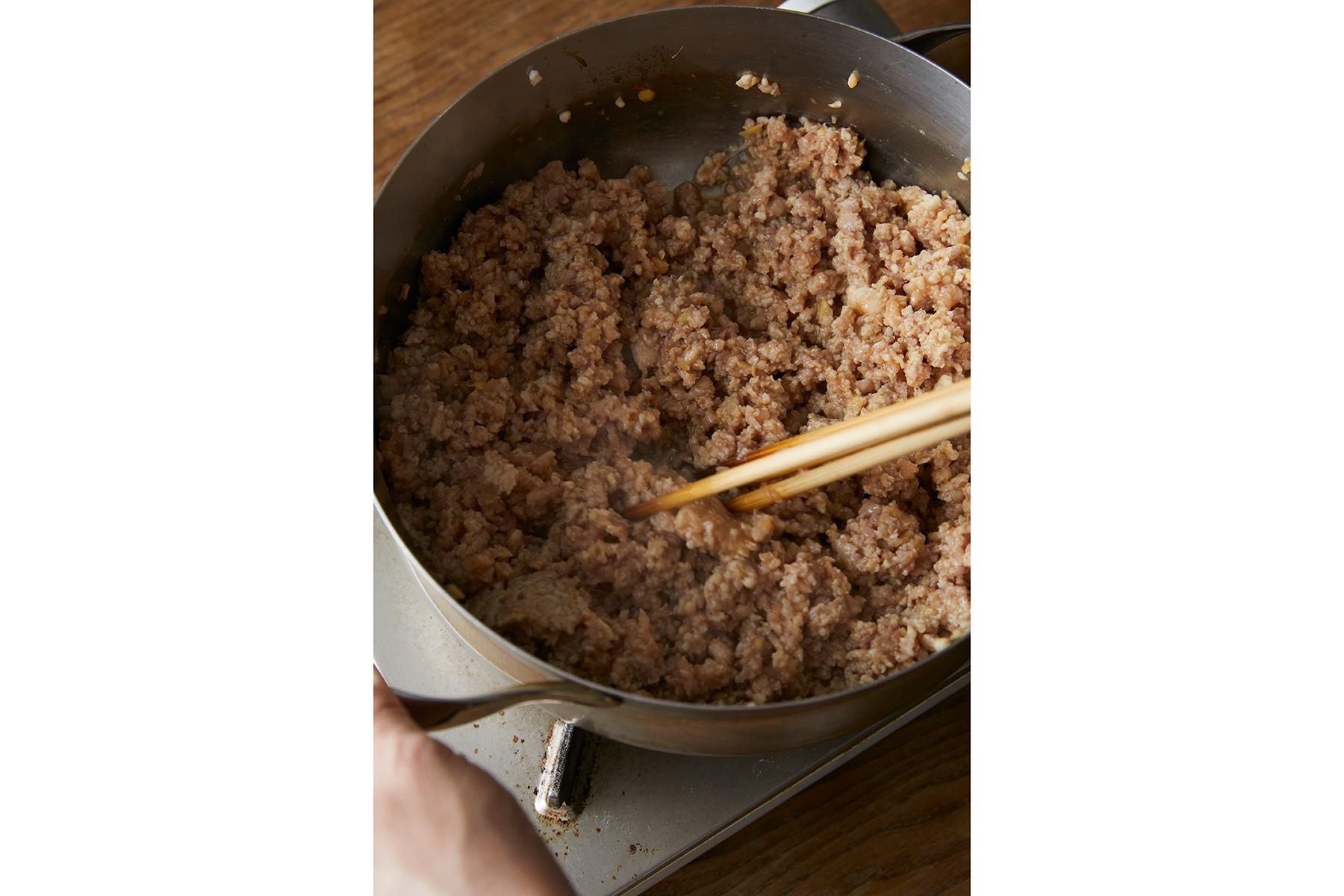 中火で火を通す