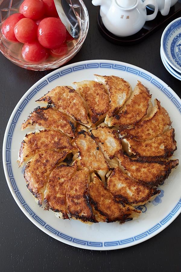 肉肉餃子のお供“トマトの甘酢漬け”