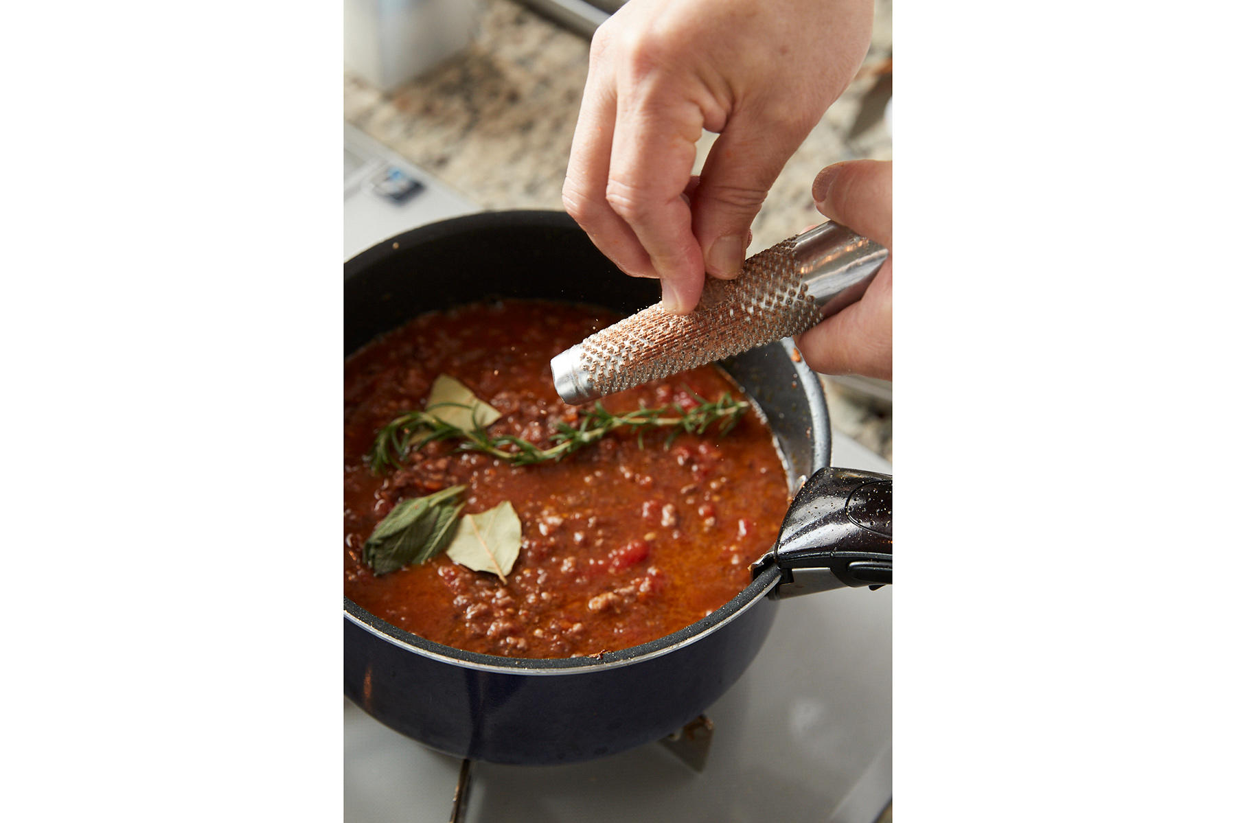 ハーブ類を加える