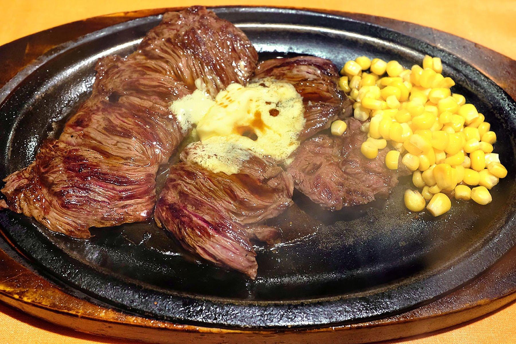 東京・市ヶ谷「テキサス」のダイナマイトステーキ