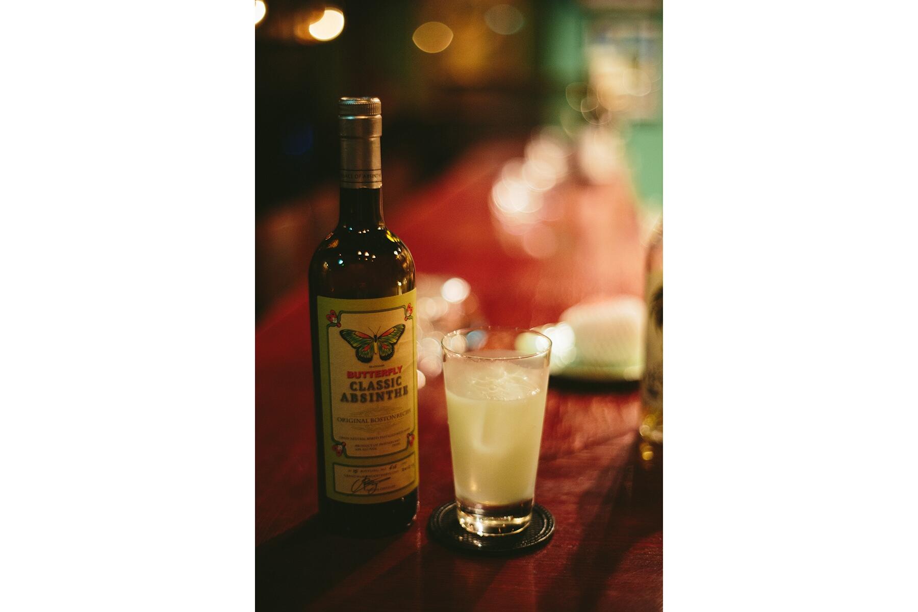 東京・東銀座「VANILLA VAR」のアブサン