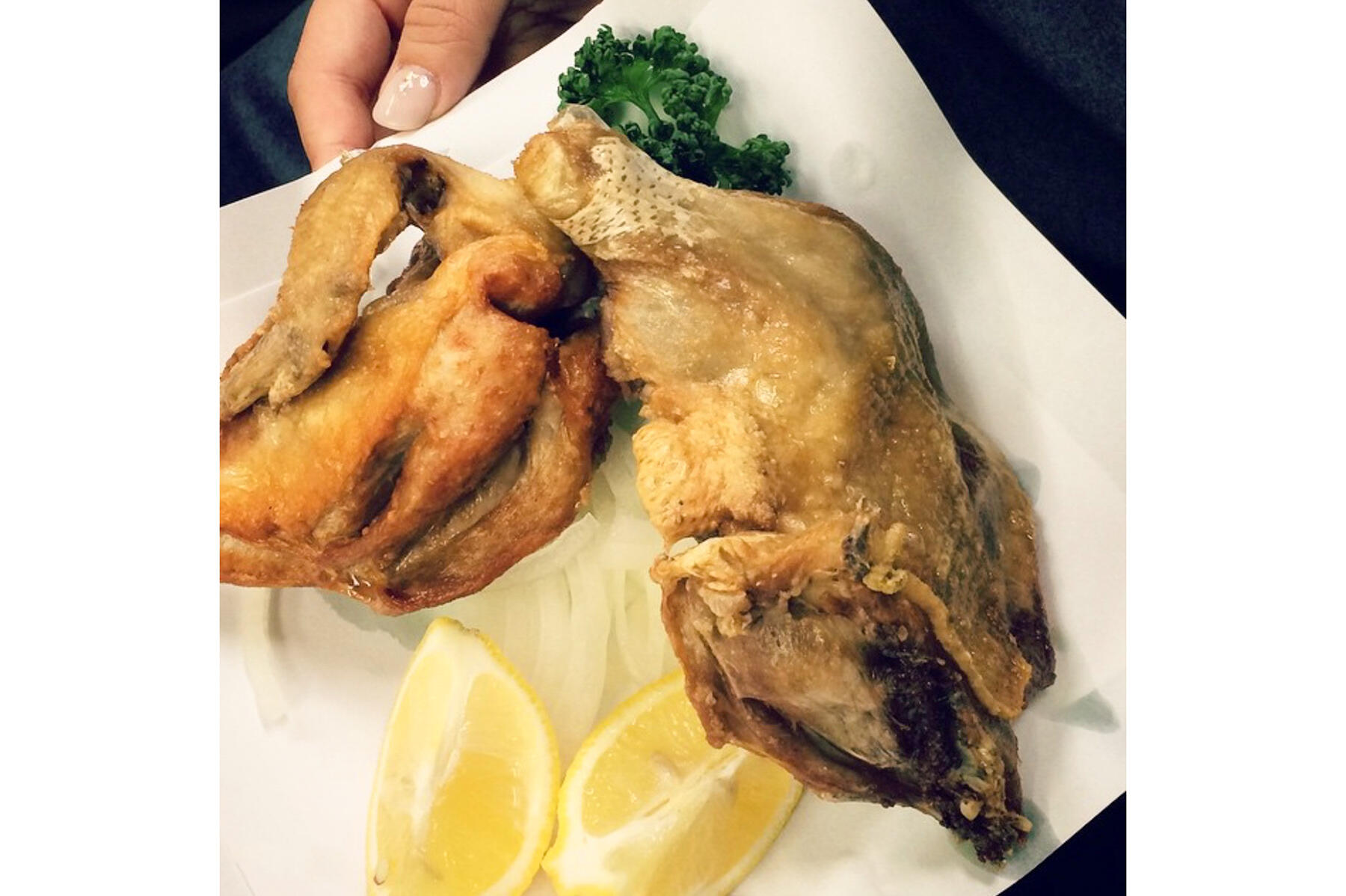 東京・蒲田「うえ山」の鶏の素揚げ