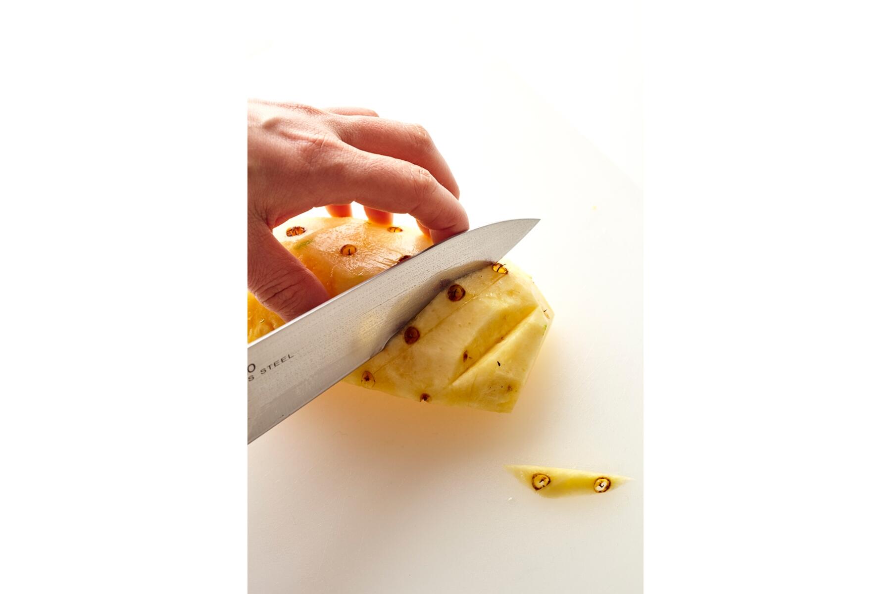 パイナップルの下処理