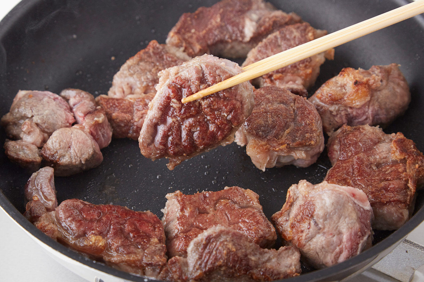 焼き目をつける