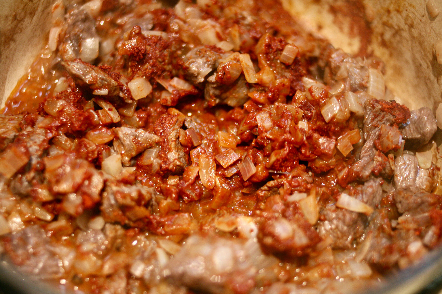 パプリカパウダーを加える