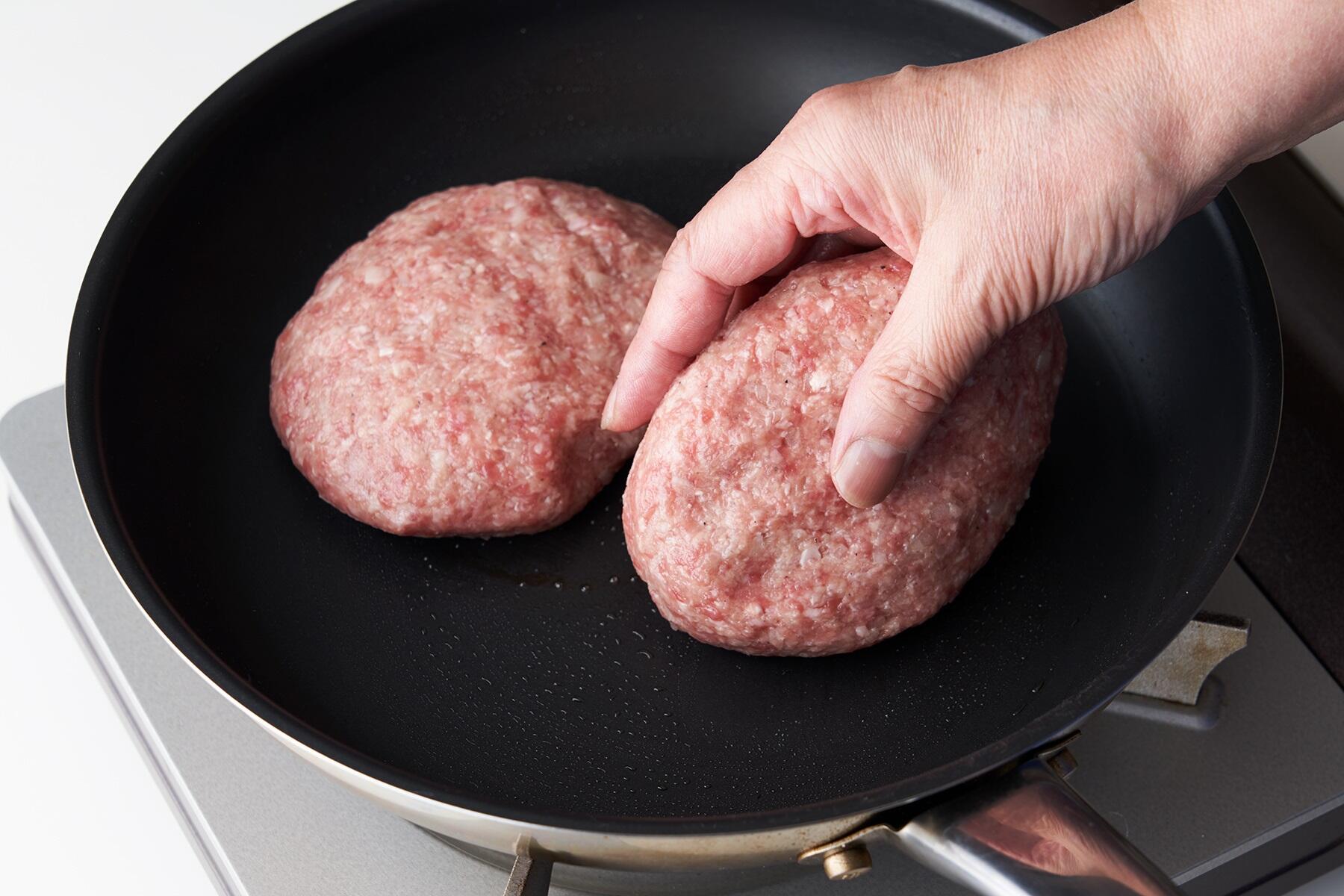 焼き目をつける