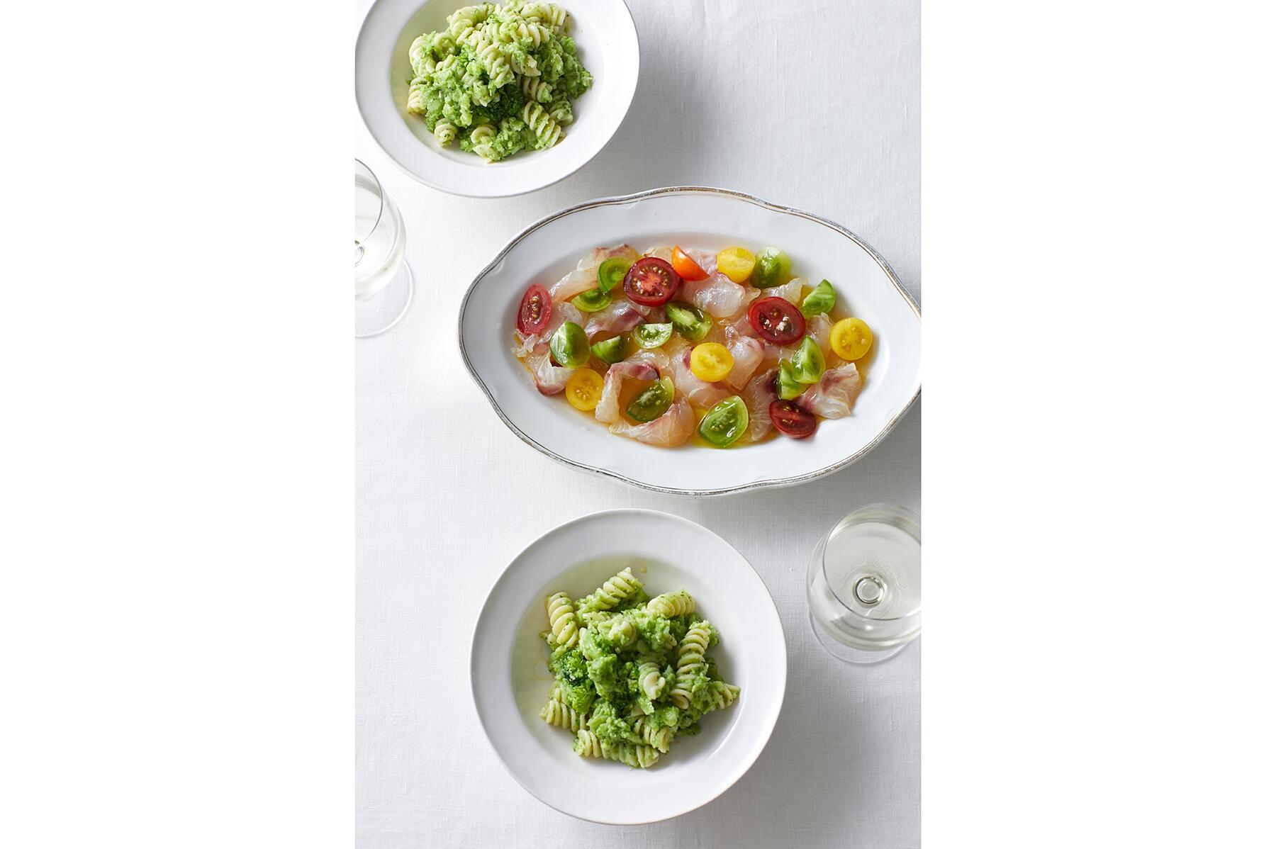 彩り鮮やかさっぱり冷菜“鯛の昆布じめとカラフルトマトのカルパッチョ”