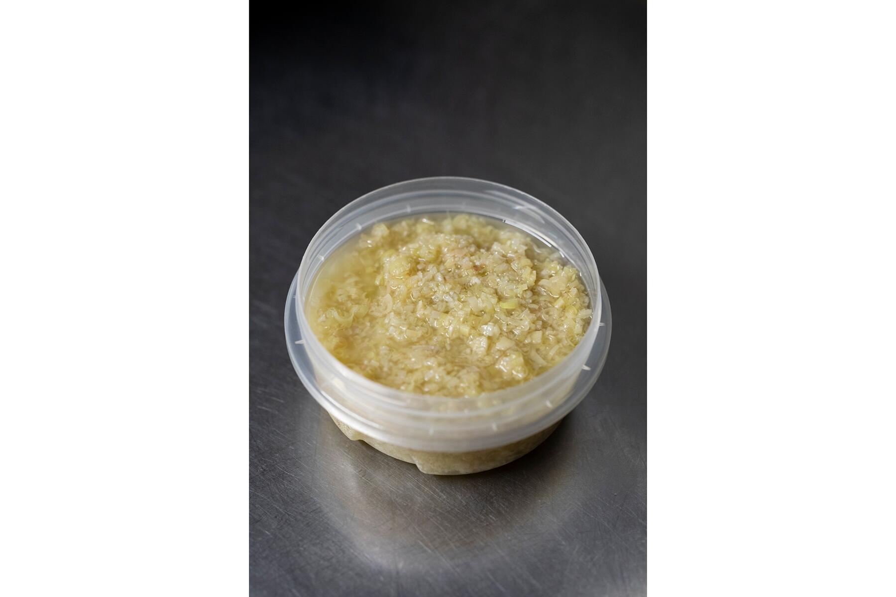 レモングラスオイルをつくる