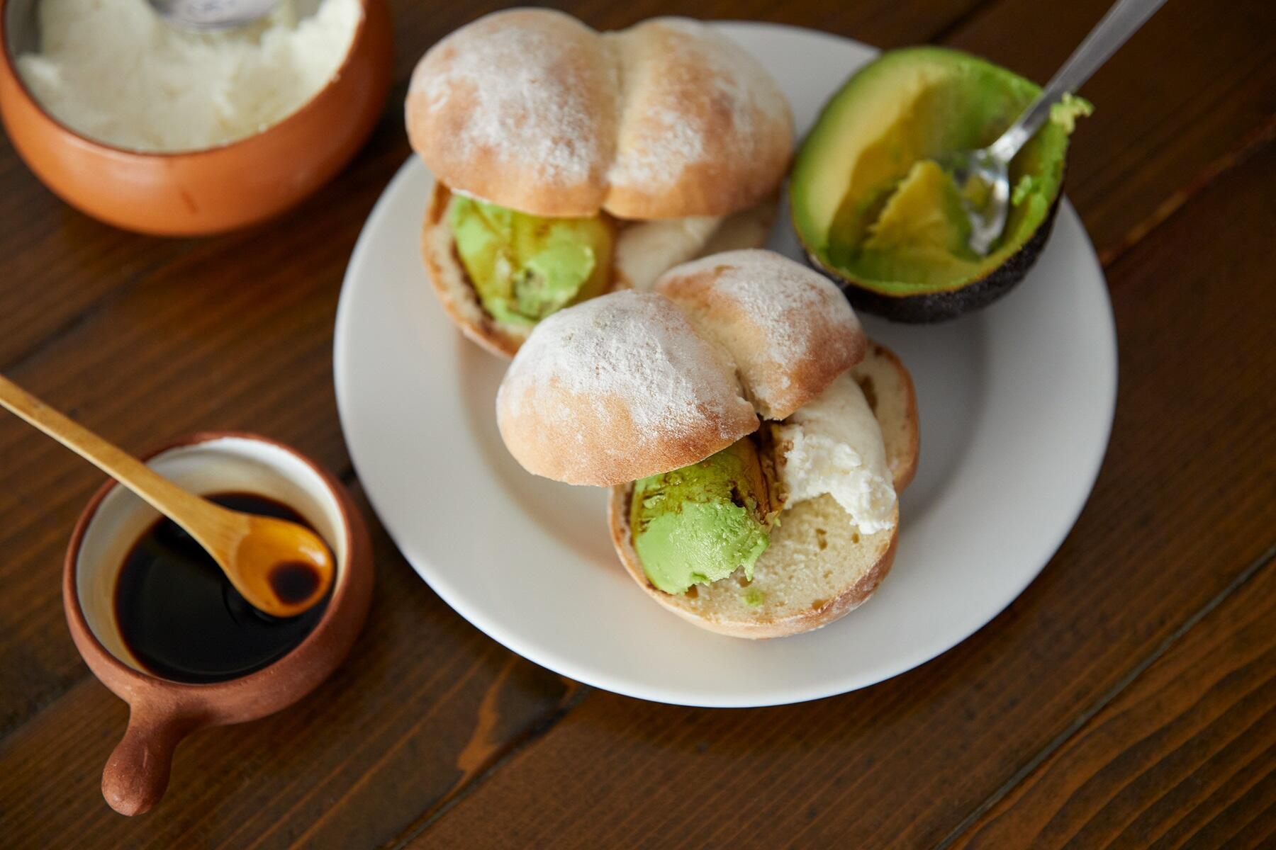 人気ペルー料理店「荒井商店」の“アボカドサンド”