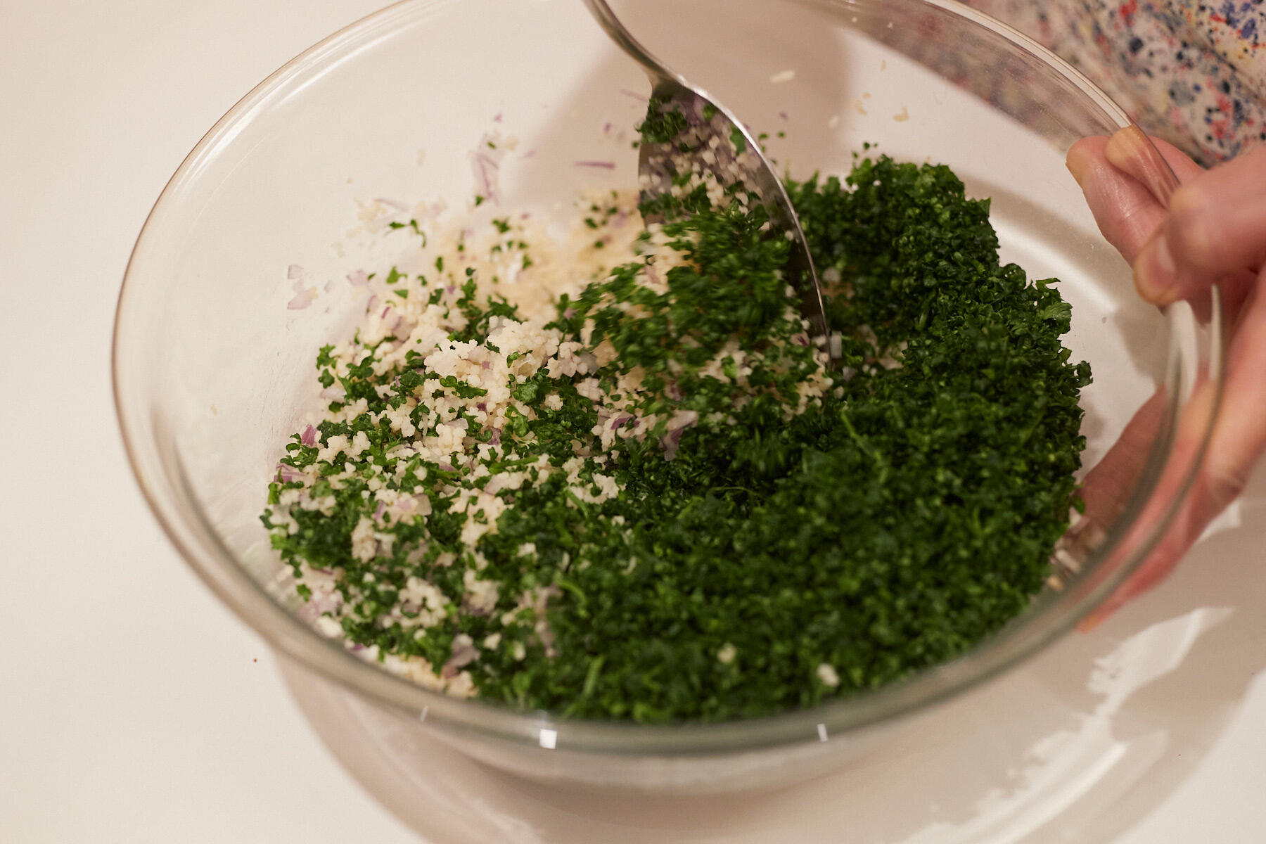 クスクスを仕上げる