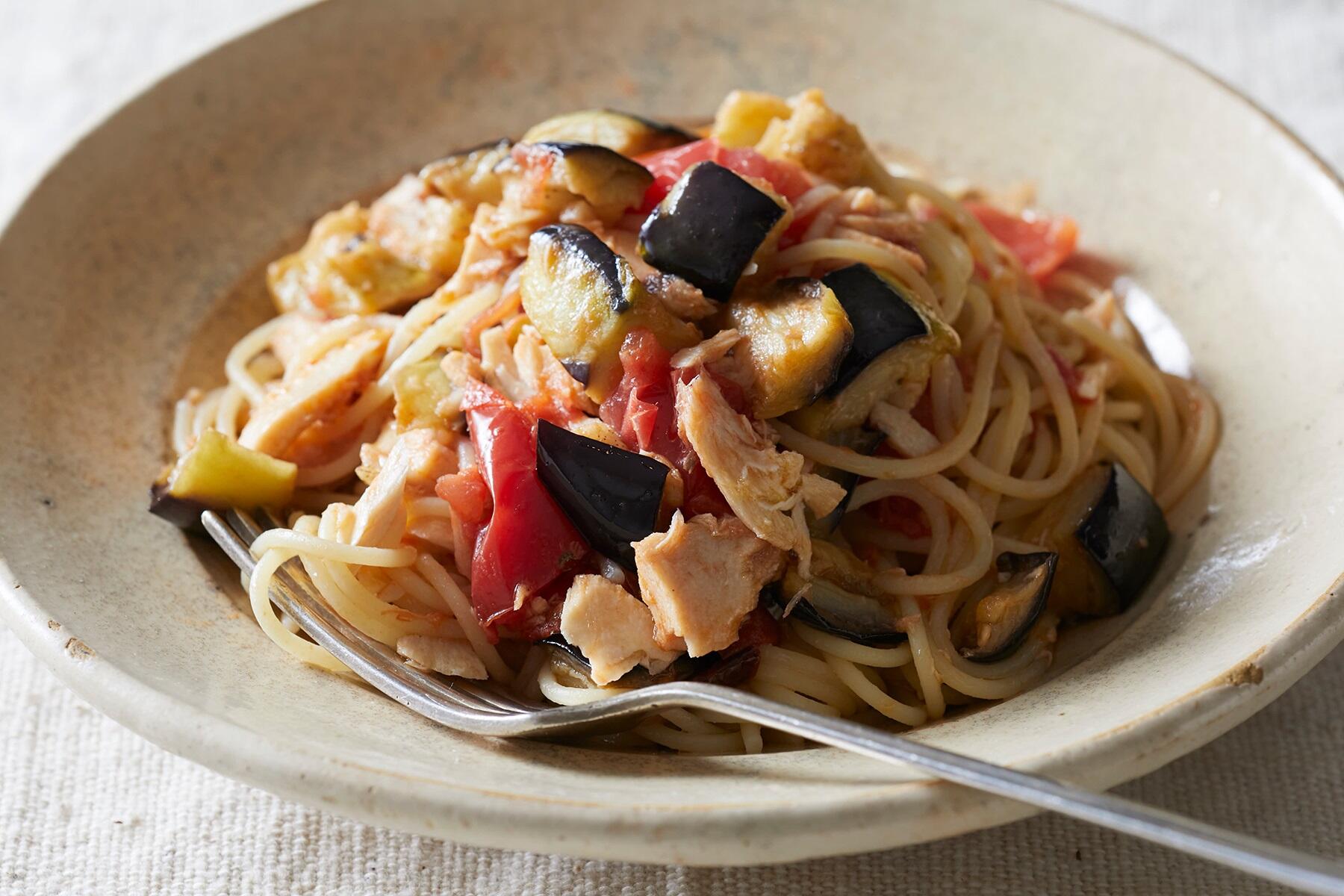 旬のなすを素揚げして冷凍保存で即パスタに！