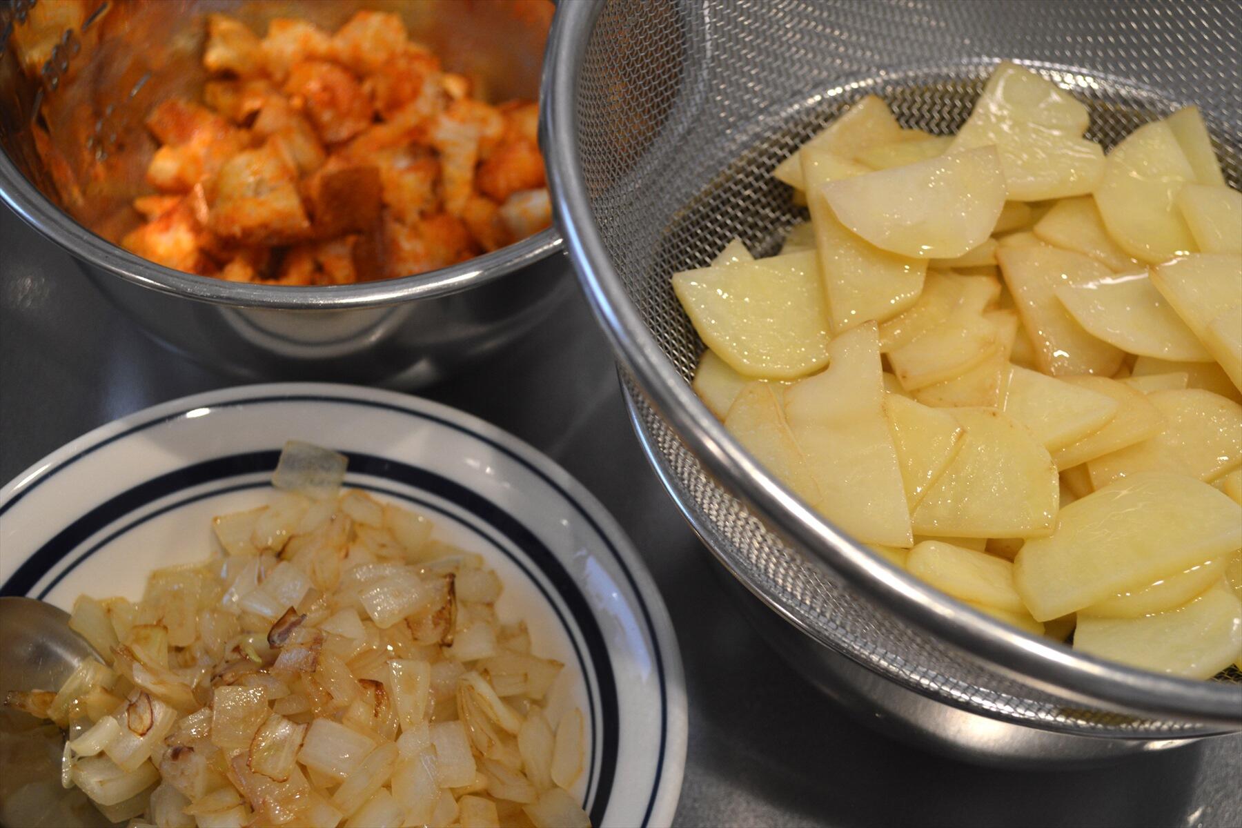 スペイン風オムレツ作り