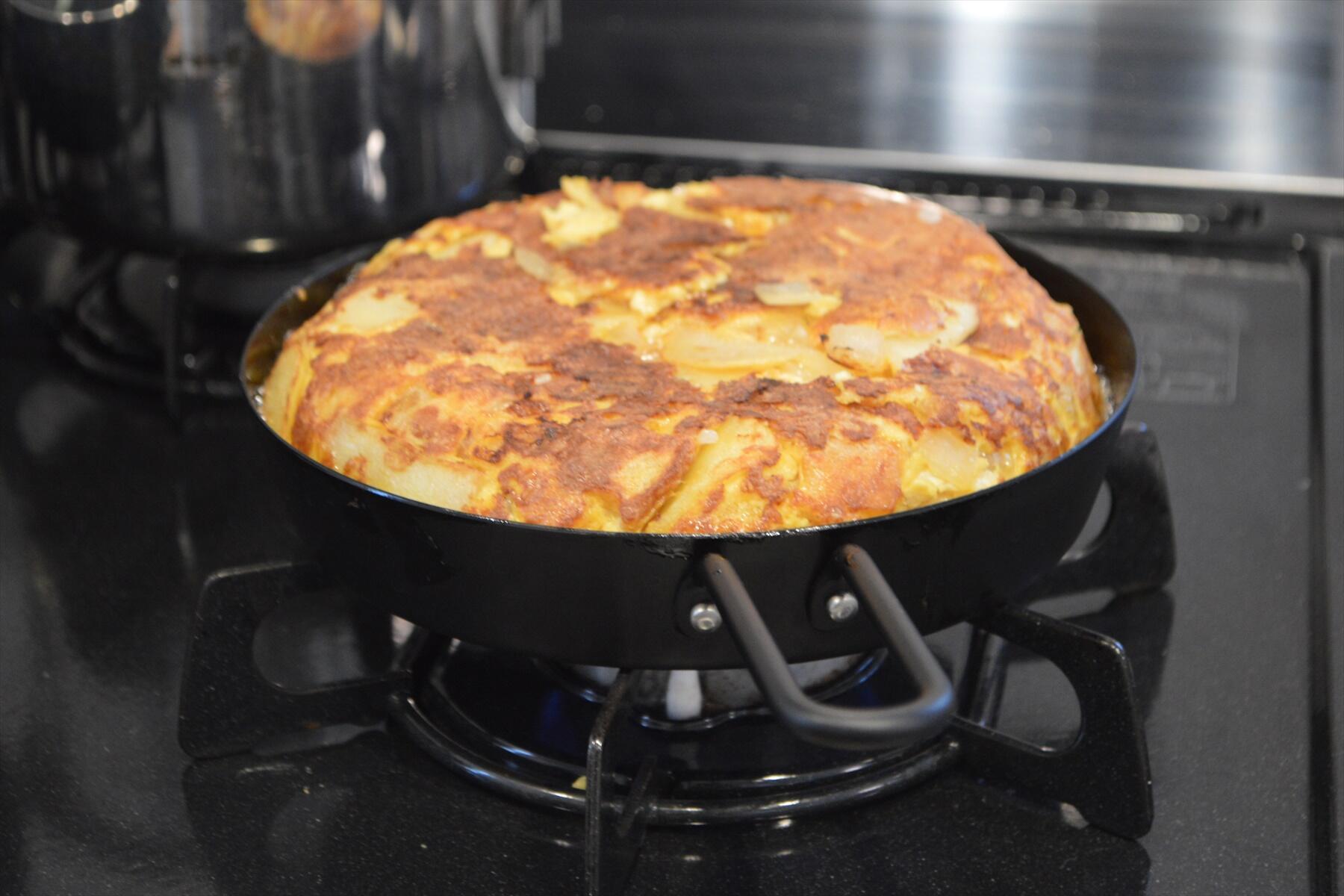 スペイン風オムレツ作り