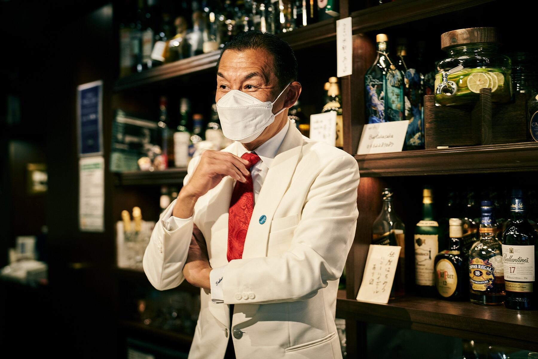 オーナーバーテンダーの高坂壮一さん