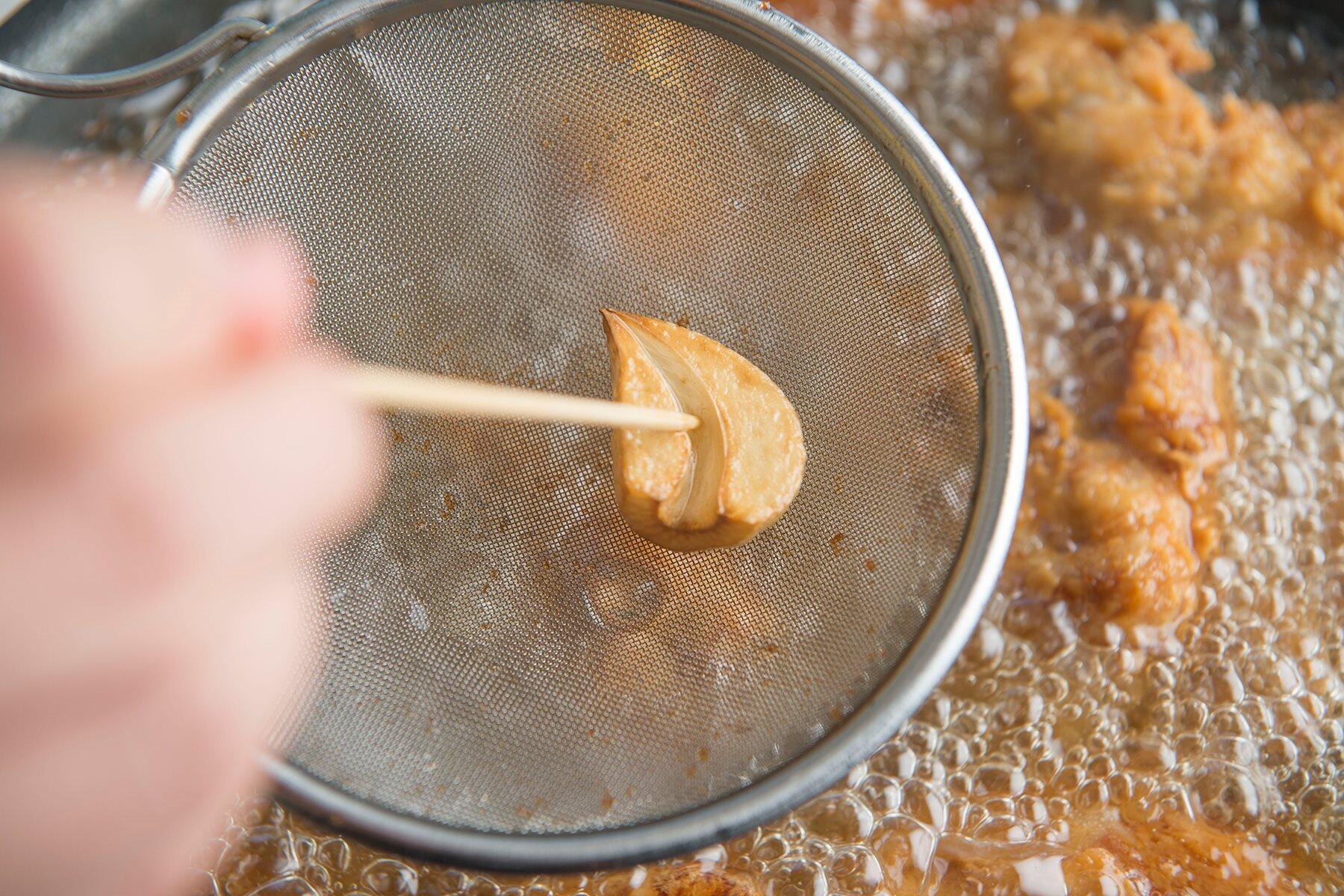 にんにくを取り出す