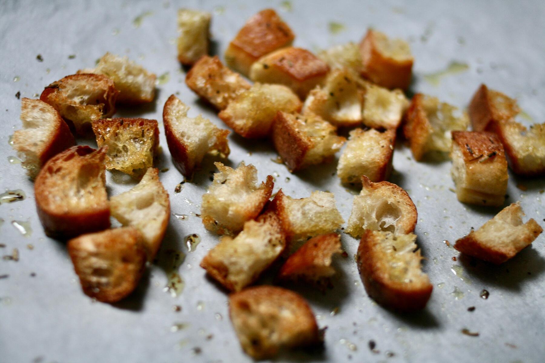 一番大事な、クルトンをつくる①