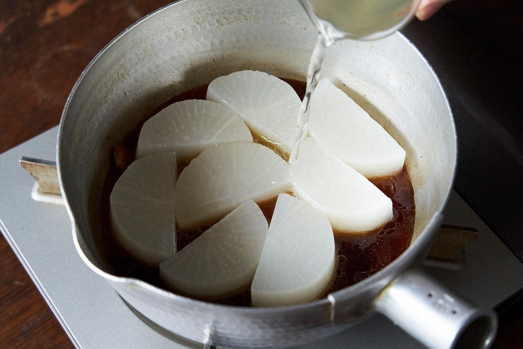 飴色になった大根が食欲をそそる 飴色になった大根が食欲をそそる
