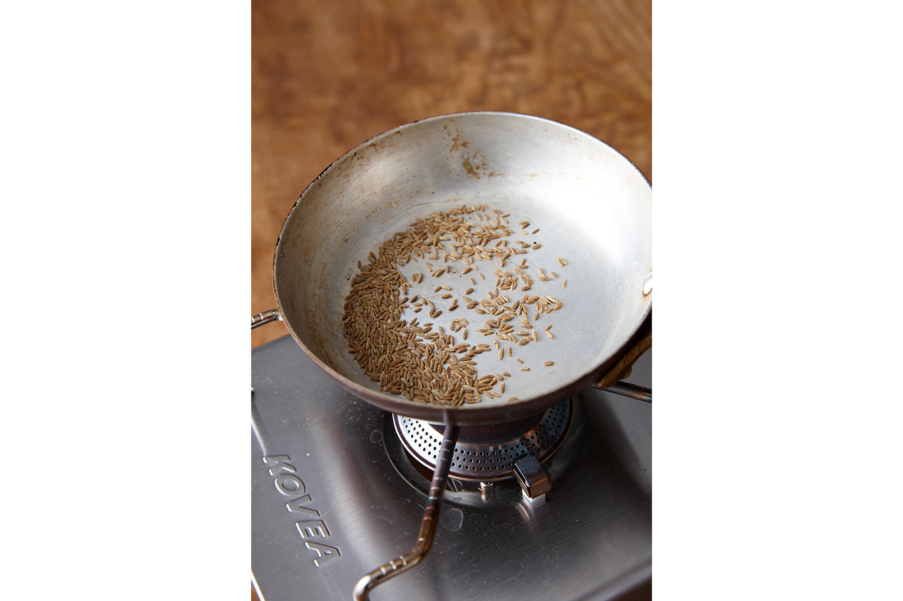 クミンを煎る