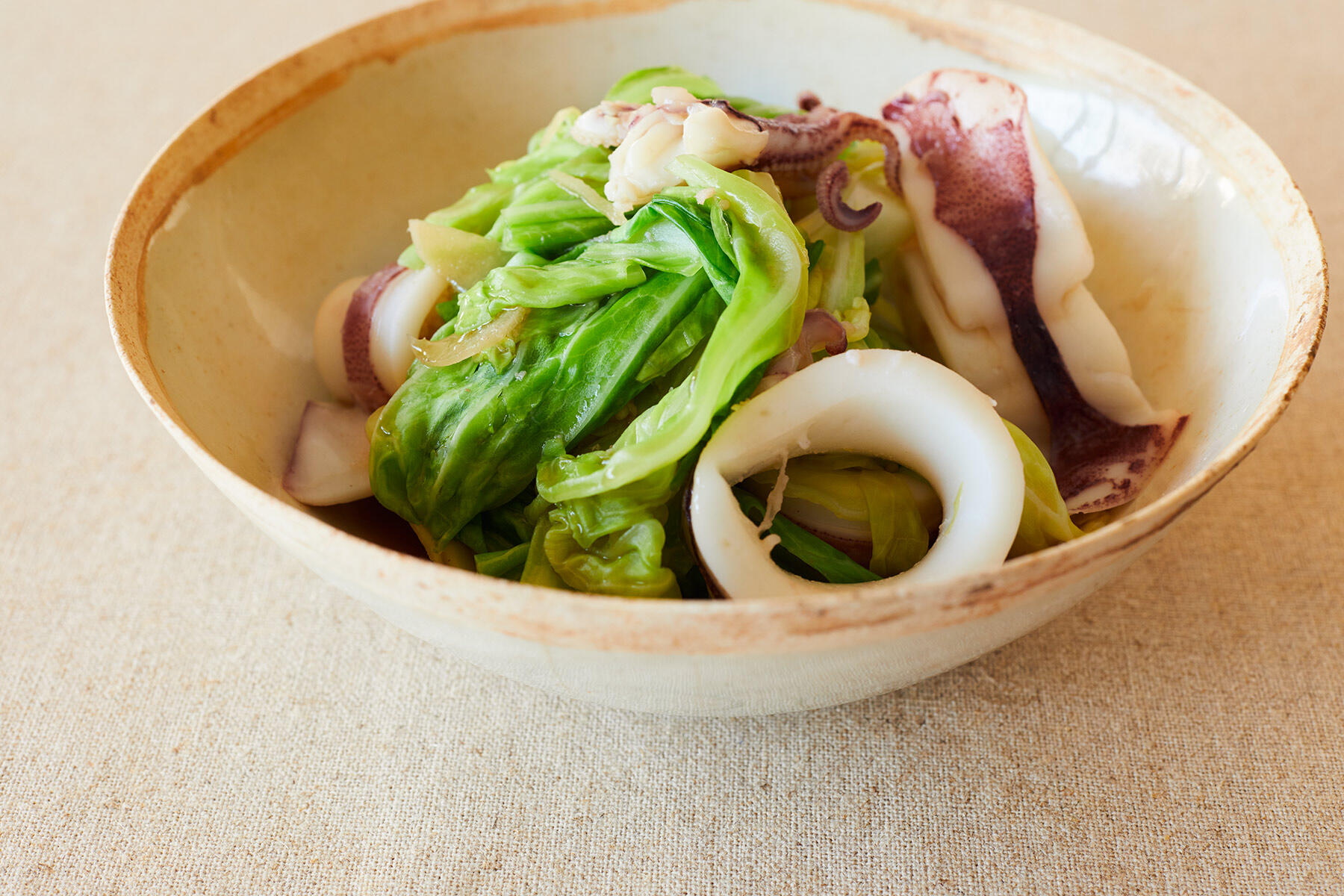 ヤリイカと春キャベツのさっと煮