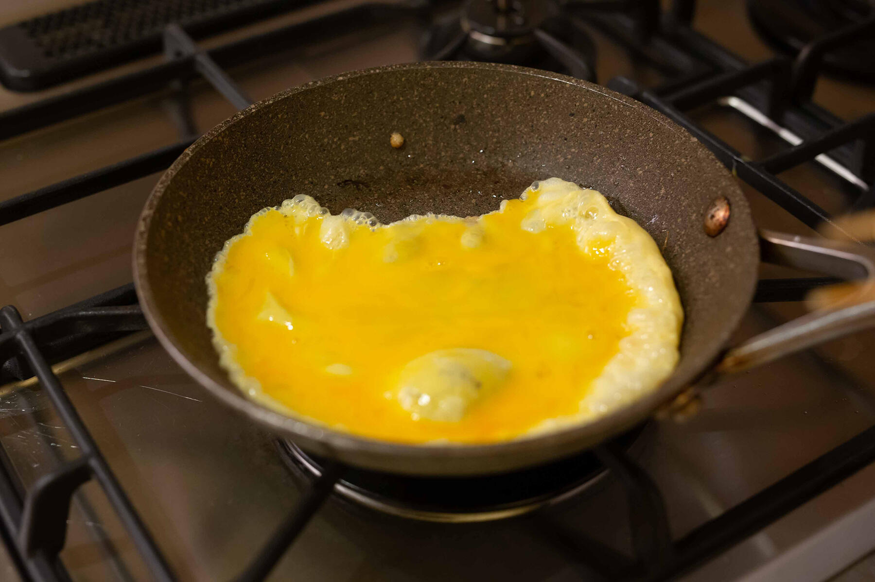 卵を焼く