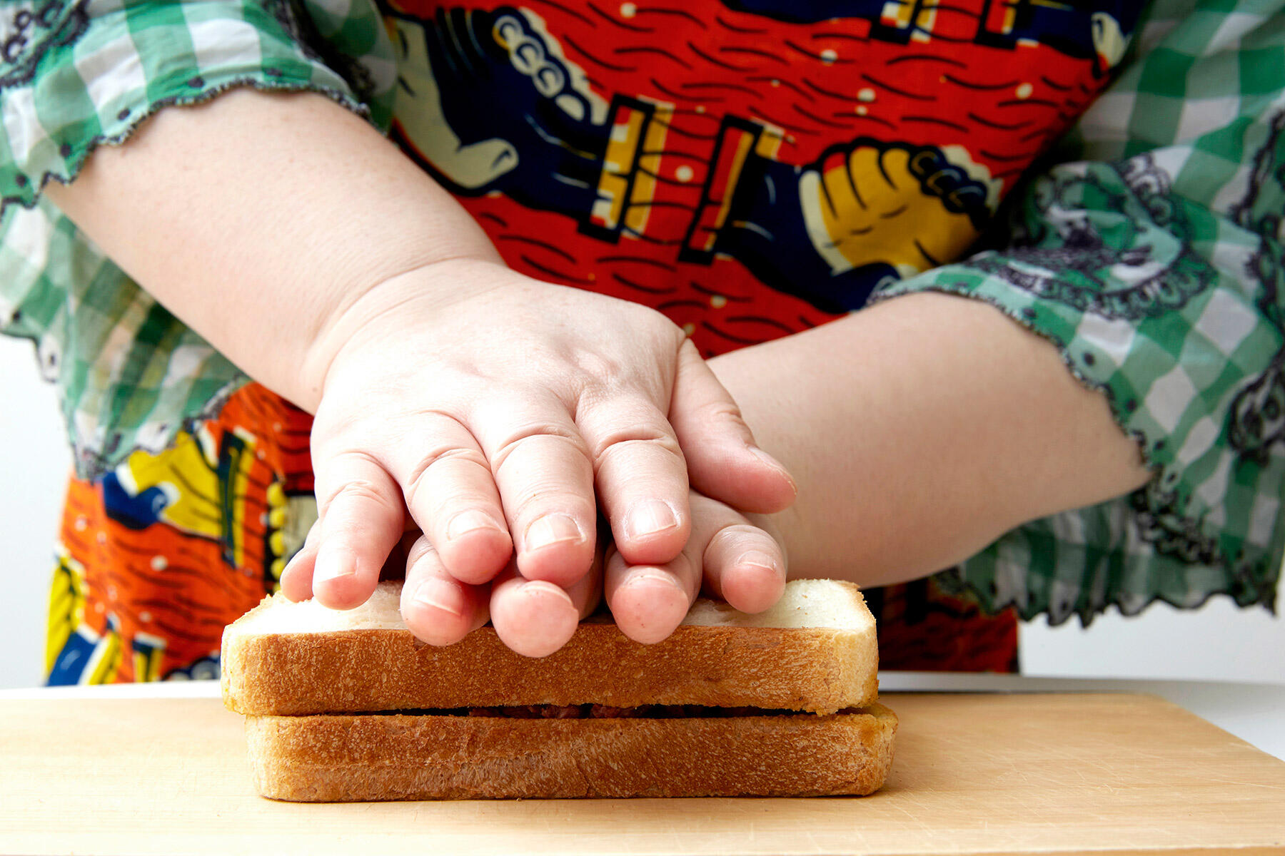 上からギュッと押すべし